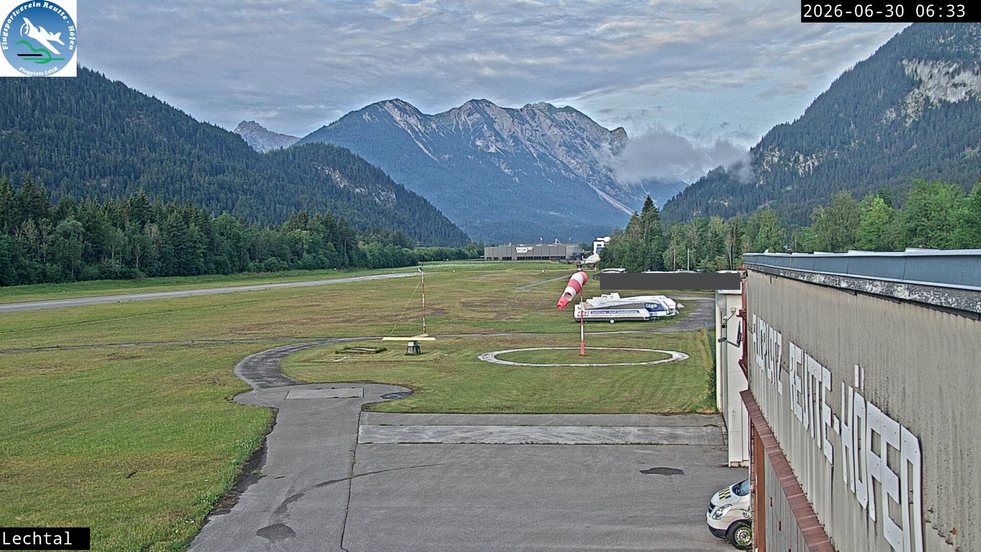 Archiv Foto Webcam Flugplatz Höfen, Tirol