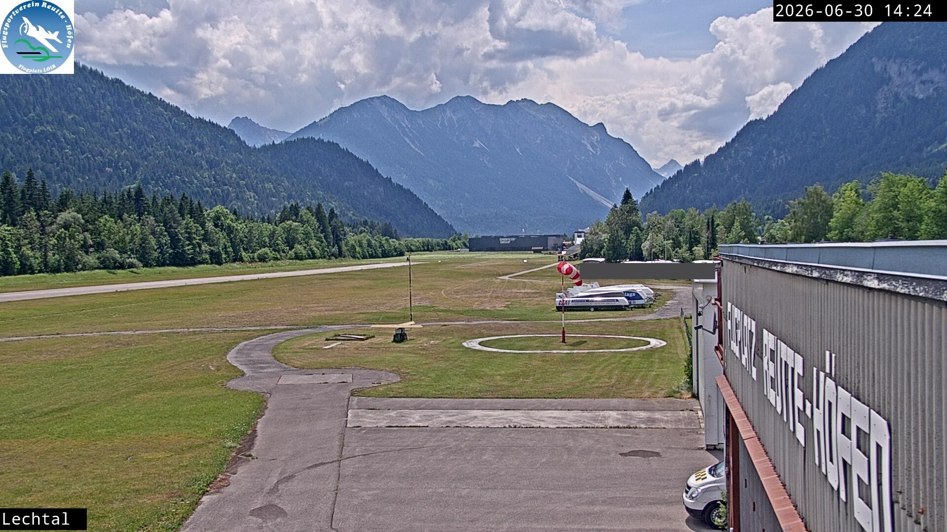 Archiv Foto Webcam Flugplatz Höfen, Tirol