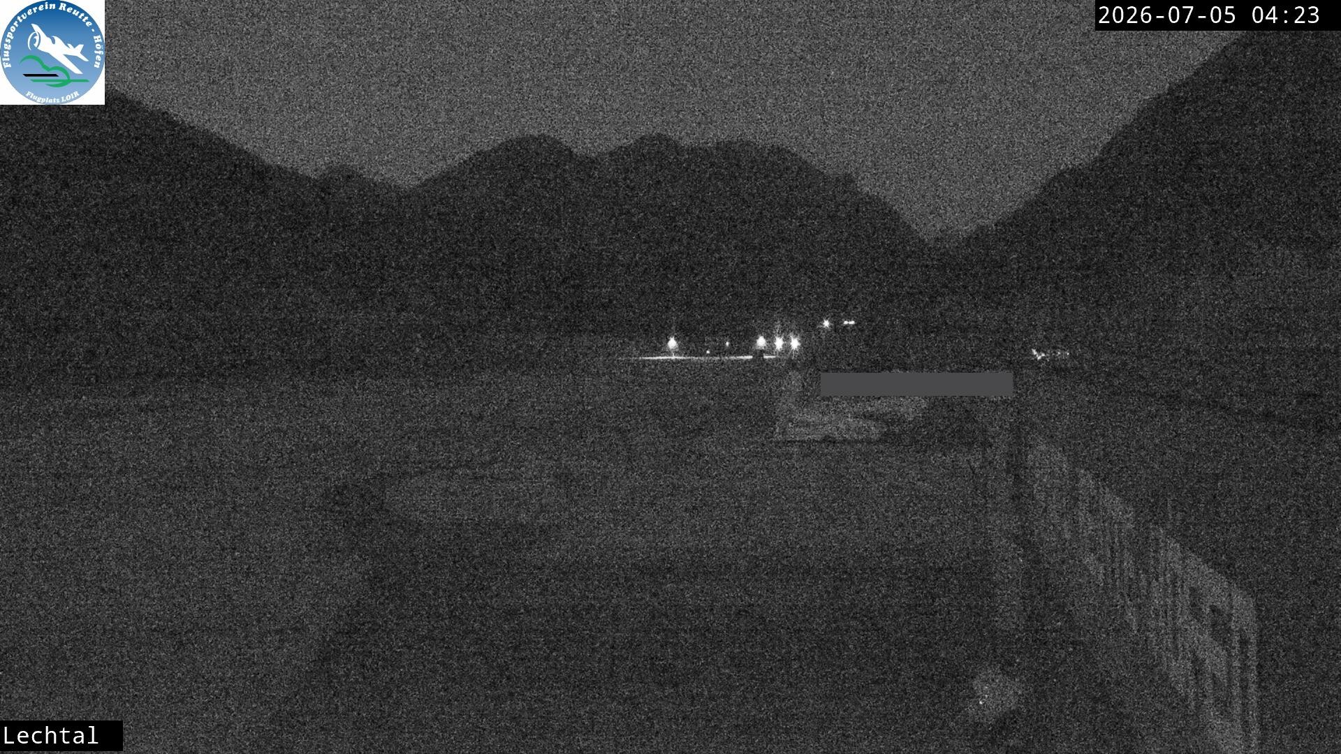 Archived image Webcam Hoefen airport, Tyrol