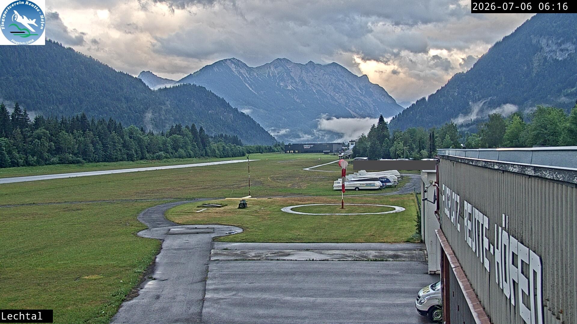 Archiv Foto Webcam Flugplatz Höfen, Tirol