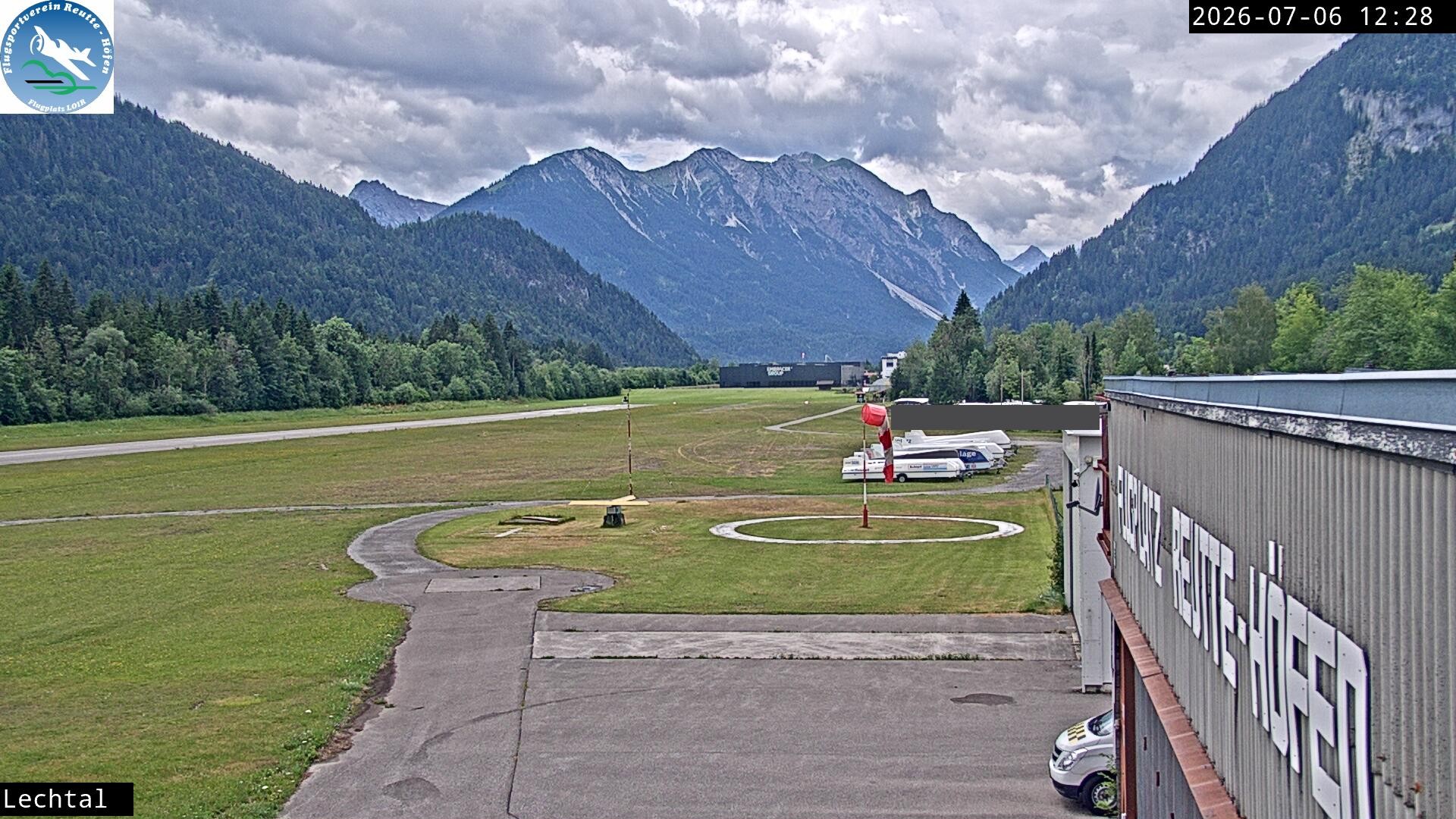 Archiv Foto Webcam Flugplatz Höfen, Tirol