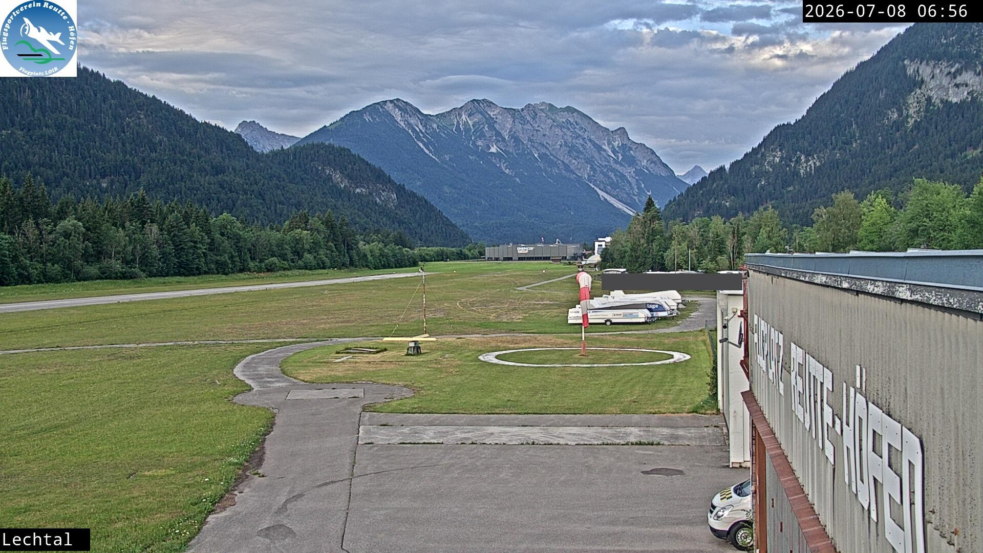 Archiv Foto Webcam Flugplatz Höfen, Tirol