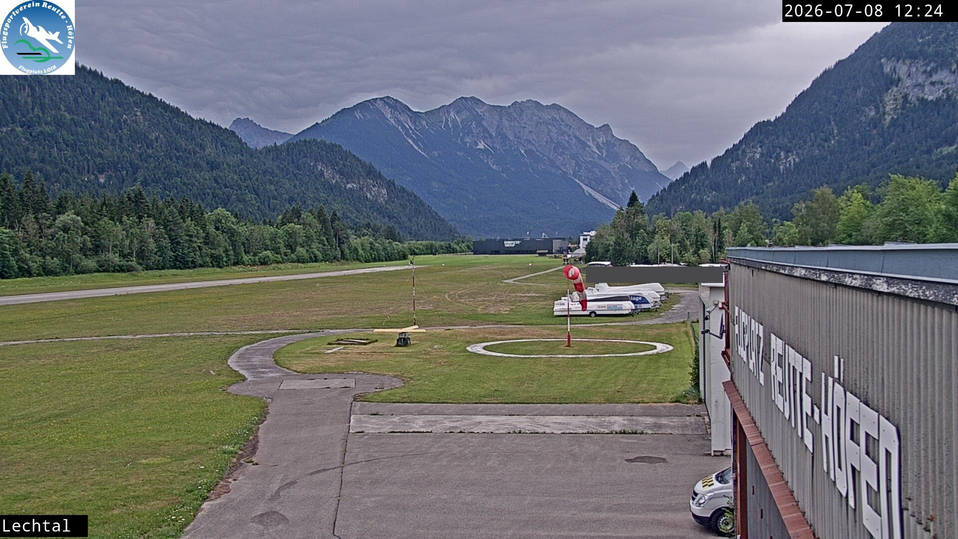 Archiv Foto Webcam Flugplatz Höfen, Tirol