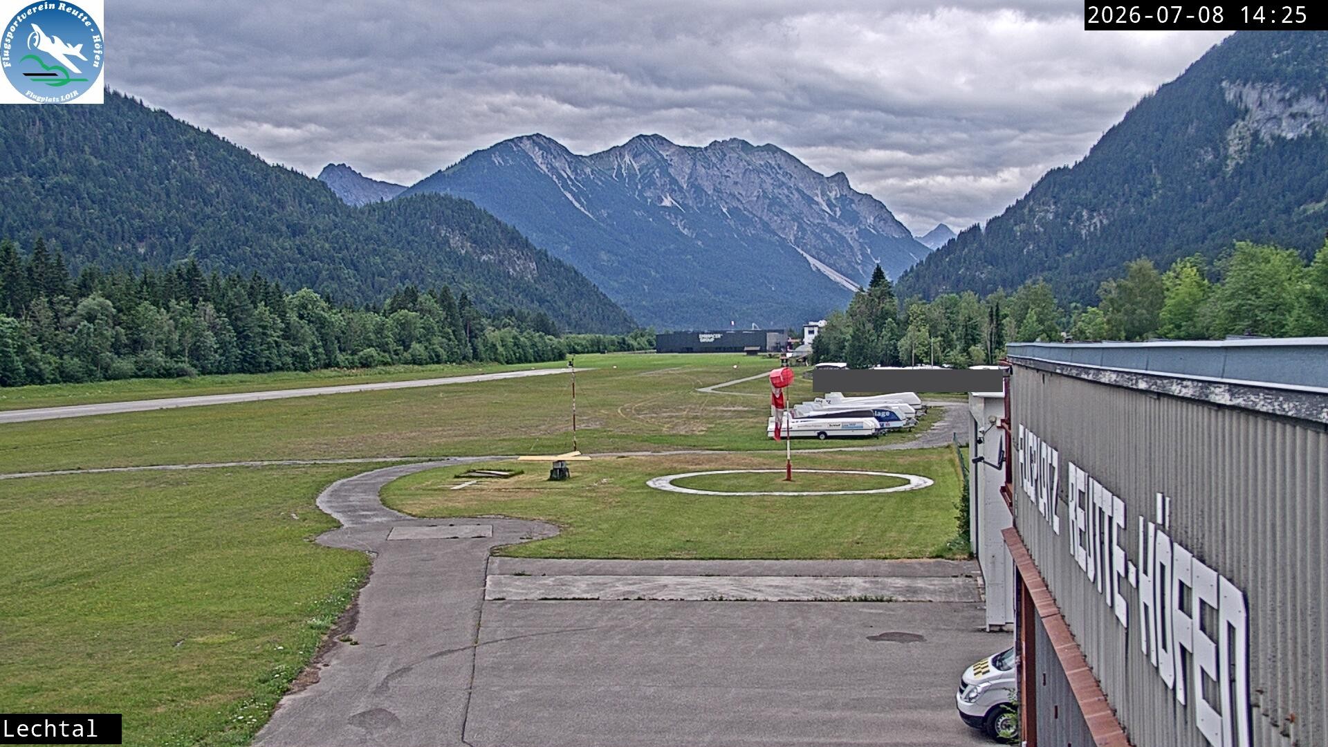 Archiv Foto Webcam Flugplatz Höfen, Tirol