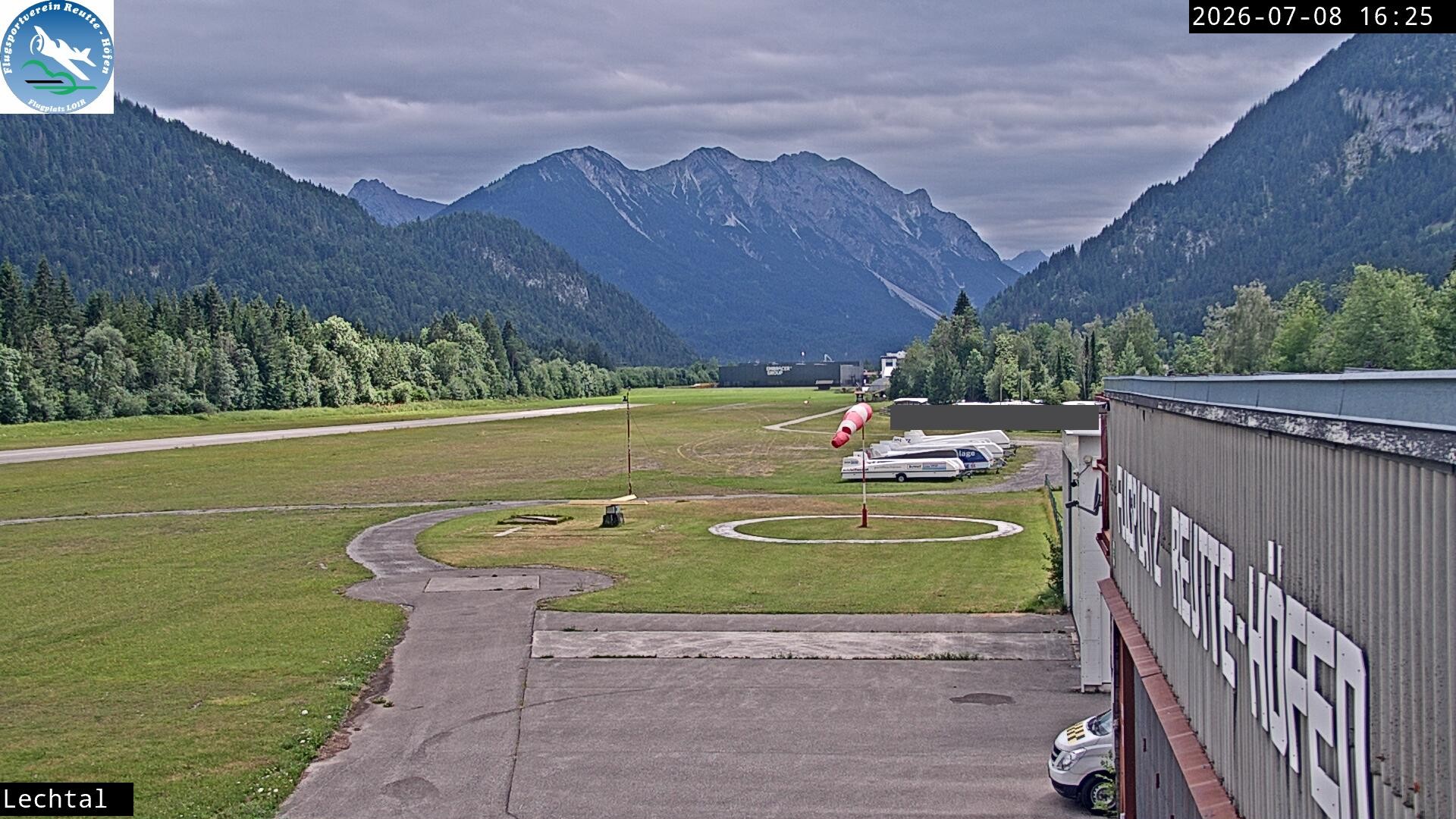 Archiv Foto Webcam Flugplatz Höfen, Tirol