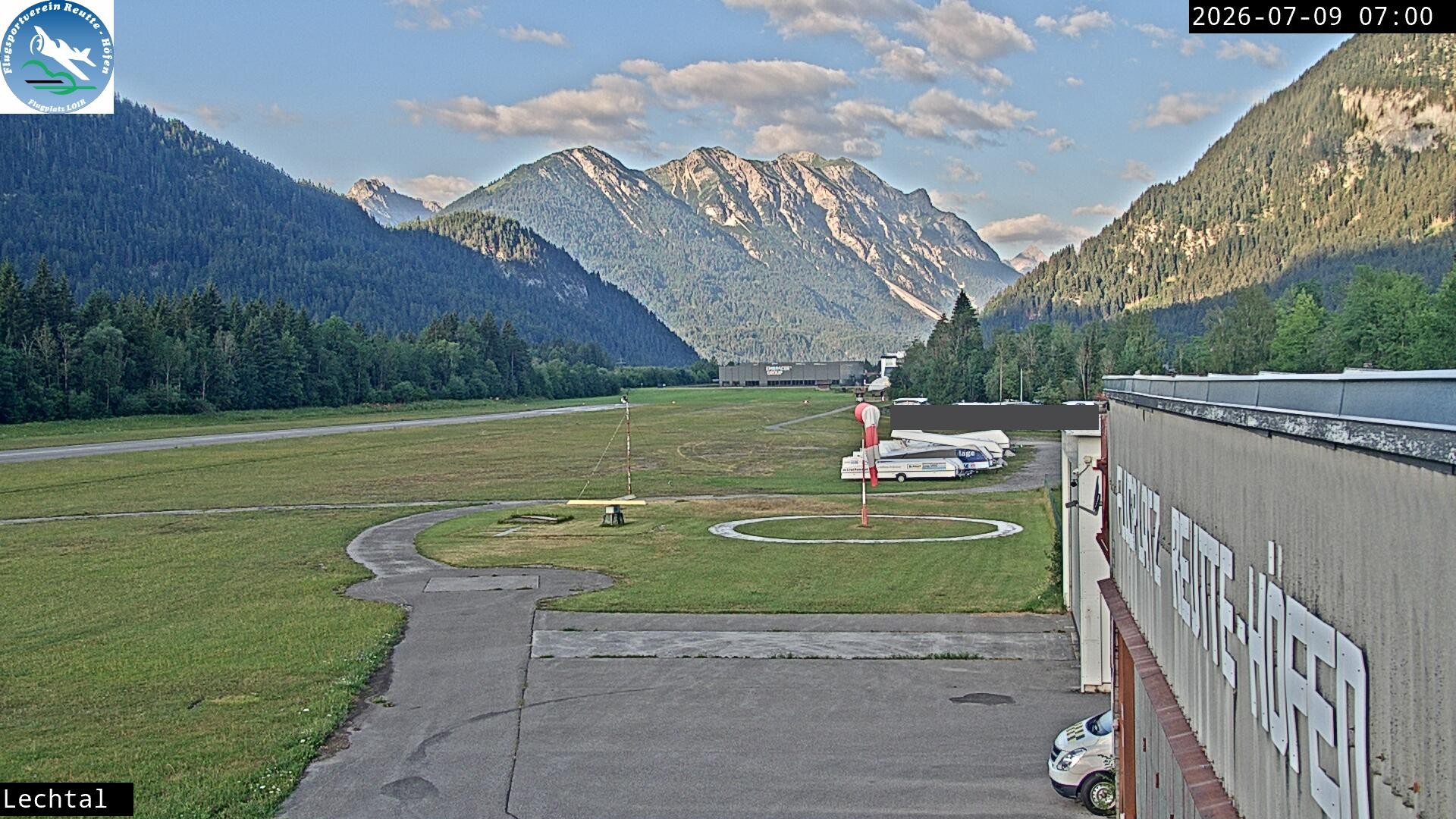 Archiv Foto Webcam Flugplatz Höfen, Tirol