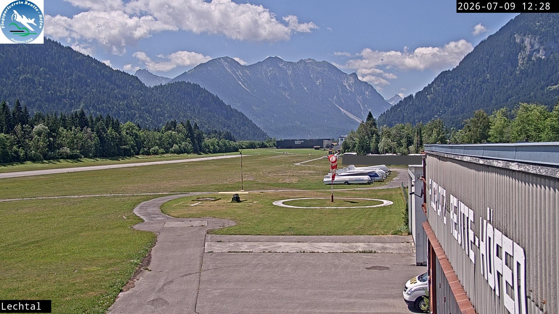 Archiv Foto Webcam Flugplatz Höfen, Tirol
