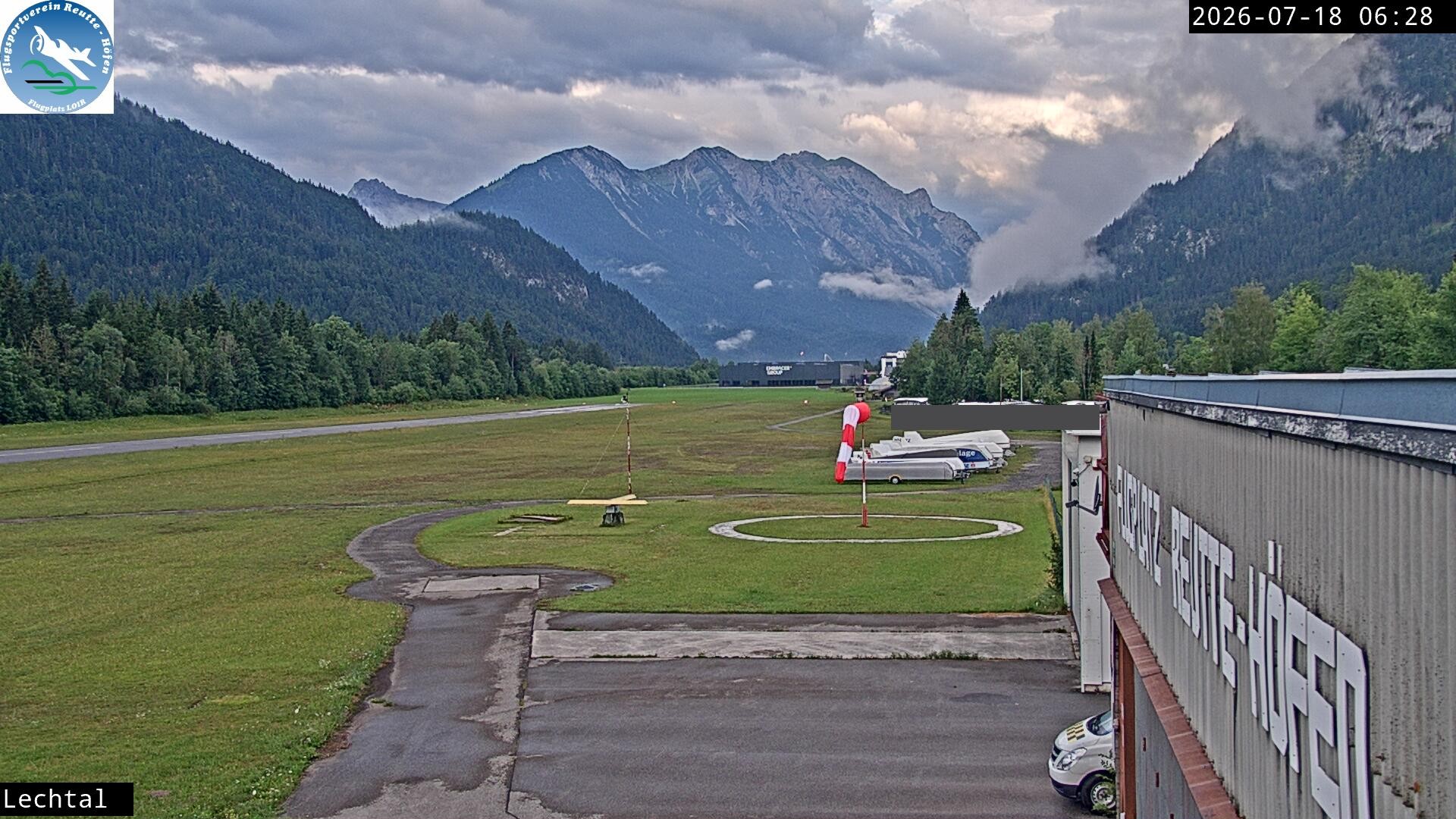 Archiv Foto Webcam Flugplatz Höfen, Tirol