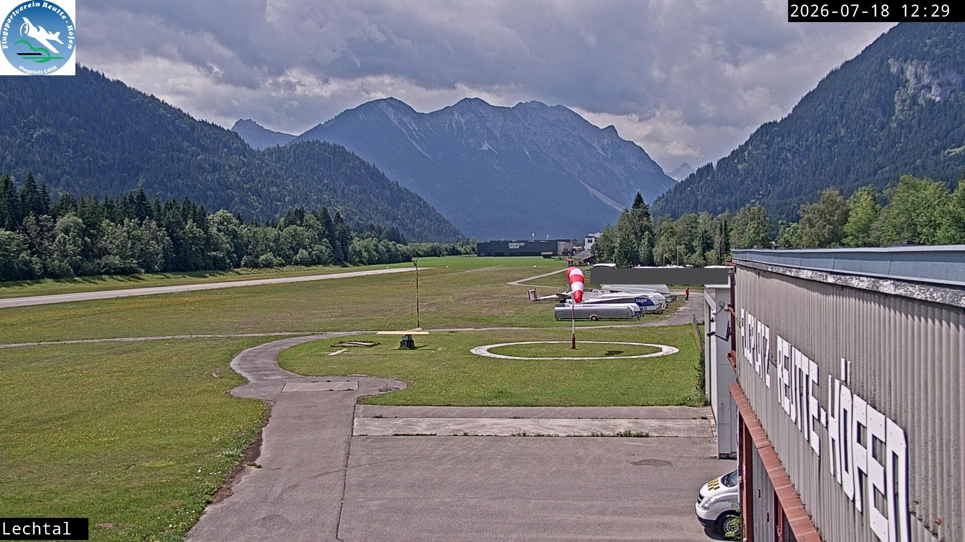 Archiv Foto Webcam Flugplatz Höfen, Tirol