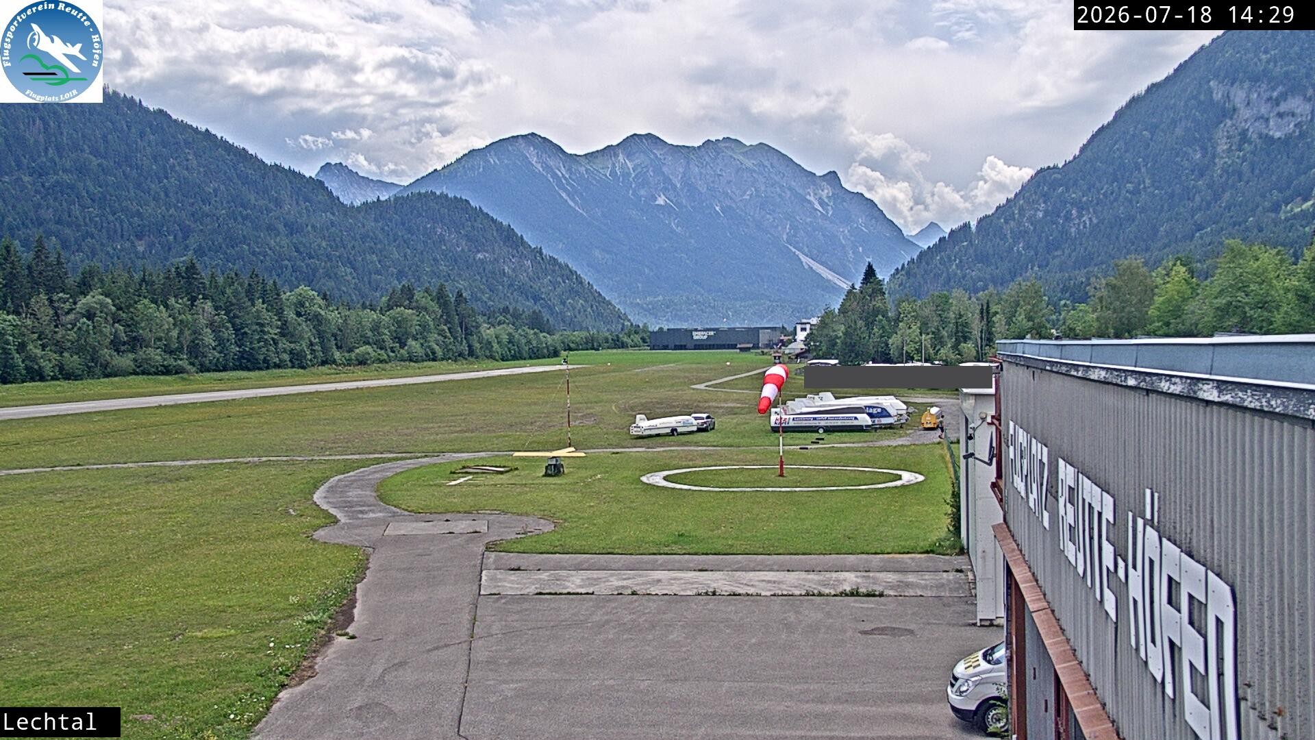 Archiv Foto Webcam Flugplatz Höfen, Tirol