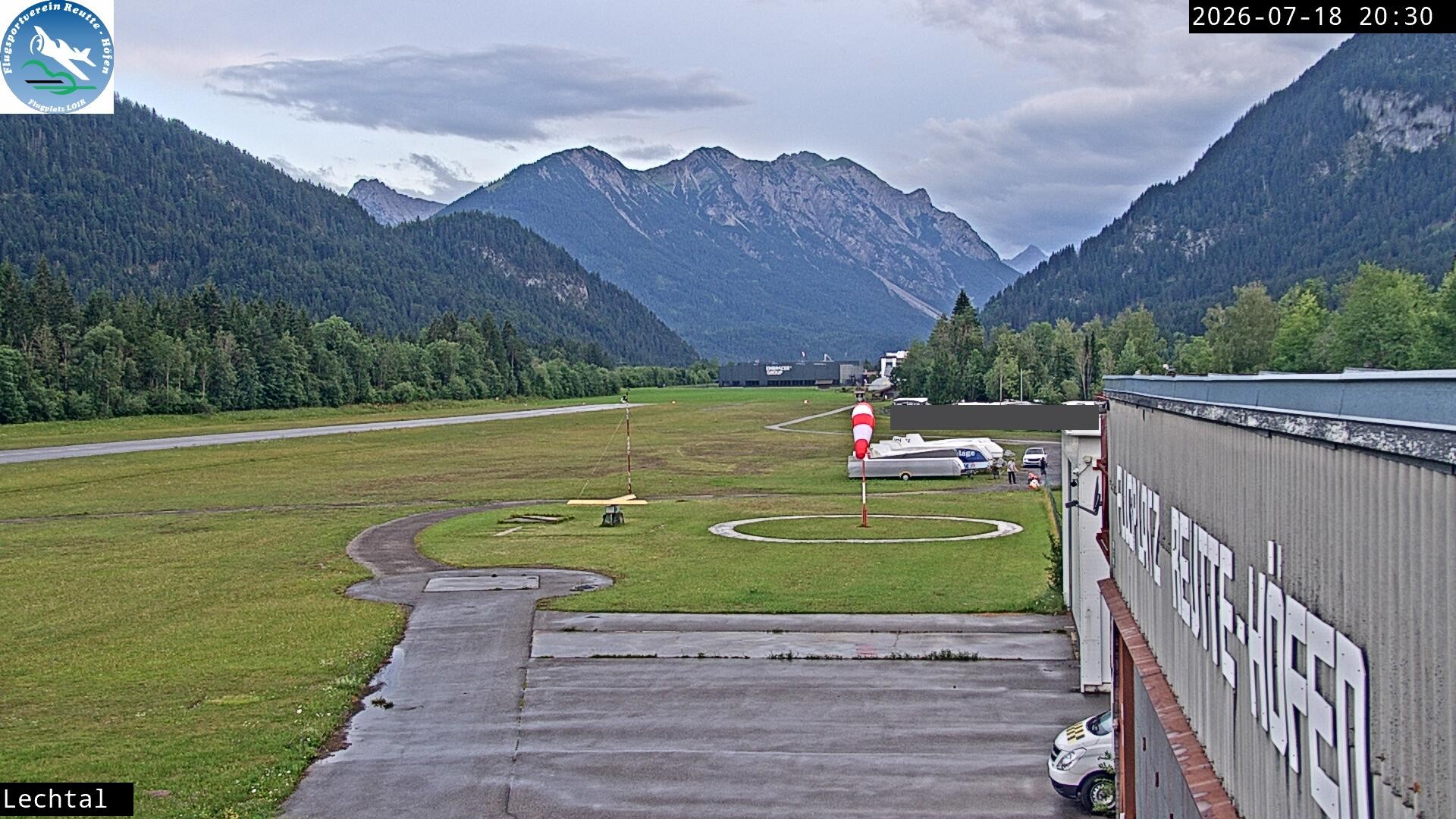 Archiv Foto Webcam Flugplatz Höfen, Tirol