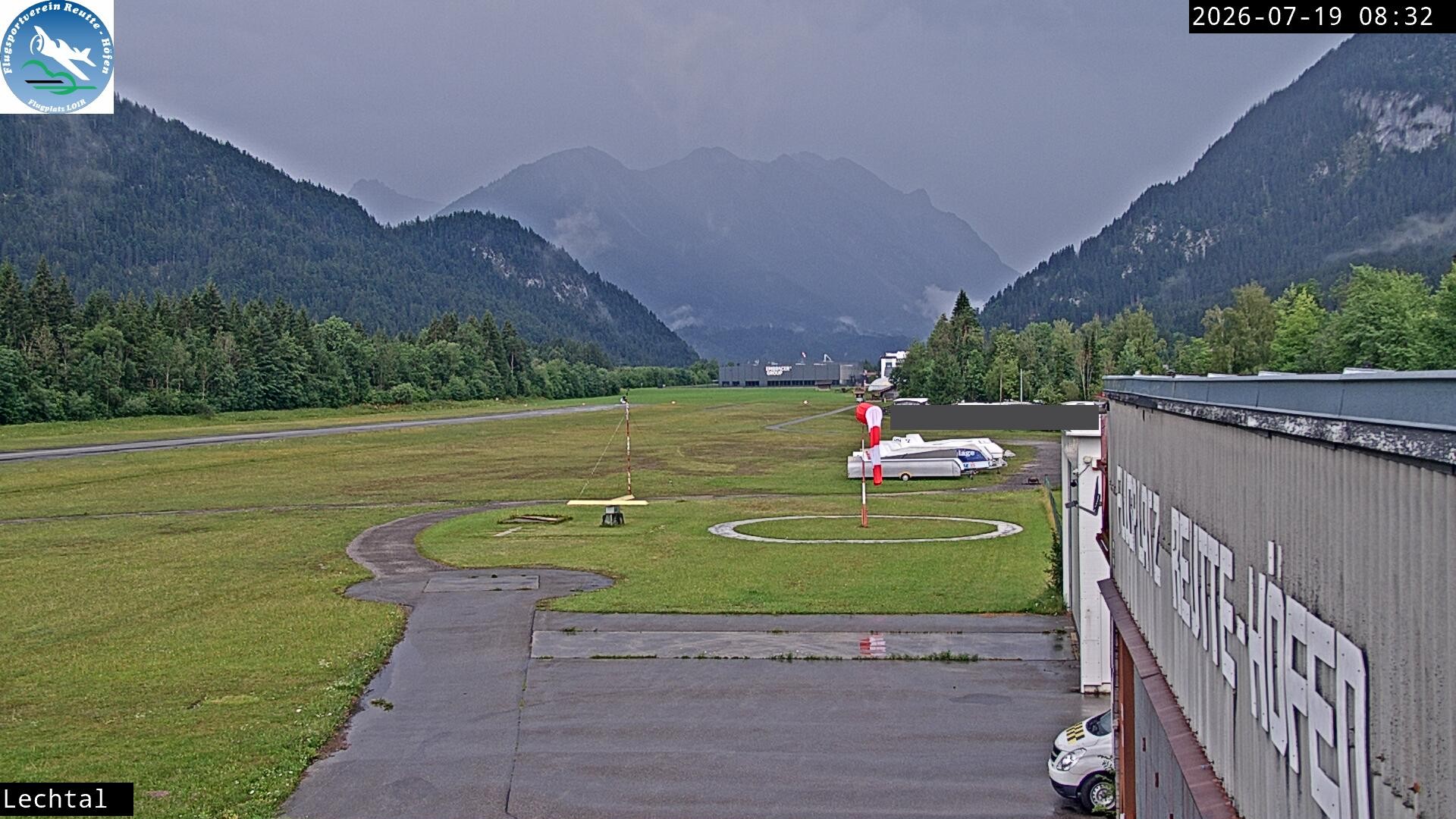 Archiv Foto Webcam Flugplatz Höfen, Tirol