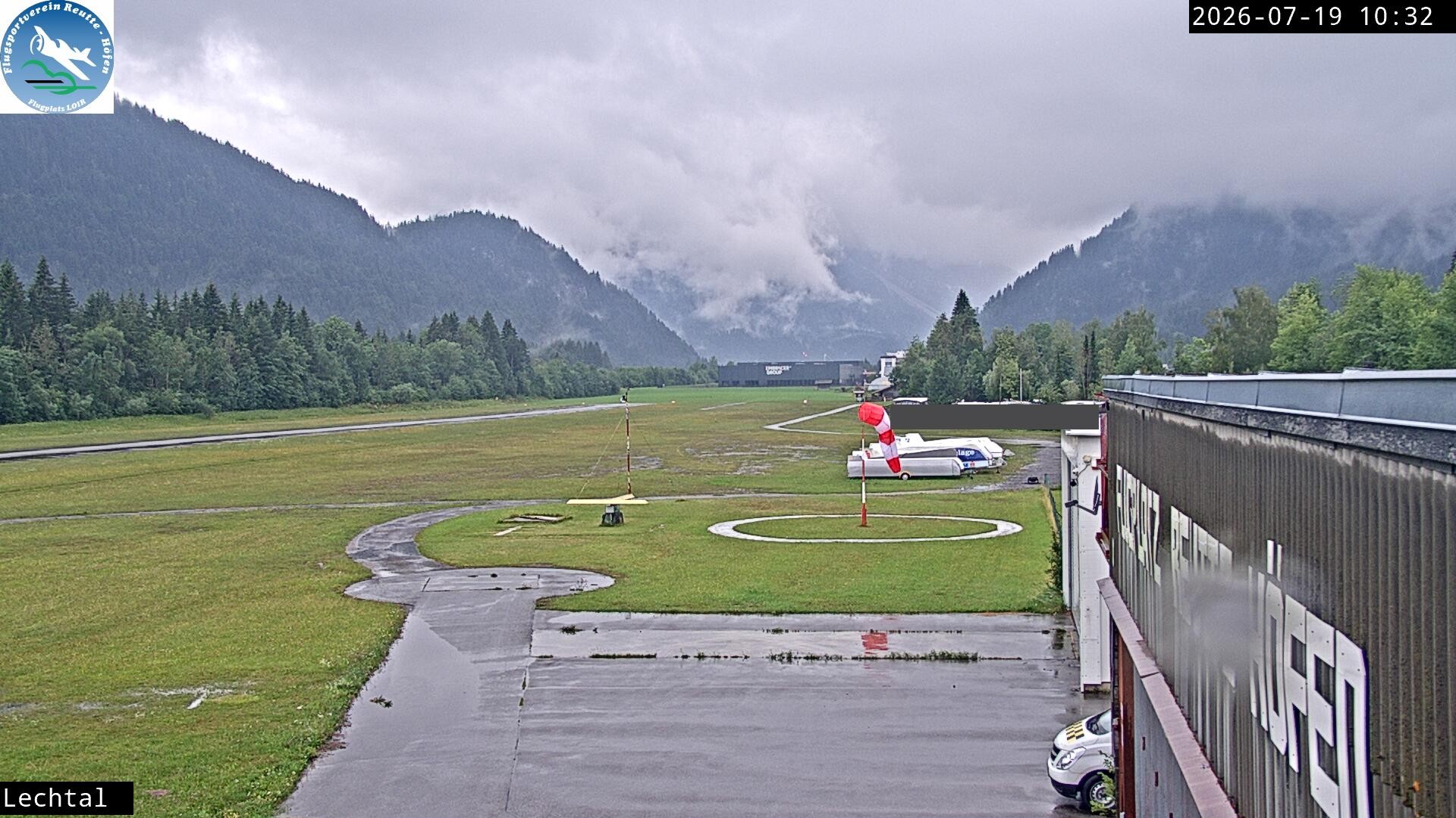 Archiv Foto Webcam Flugplatz Höfen, Tirol