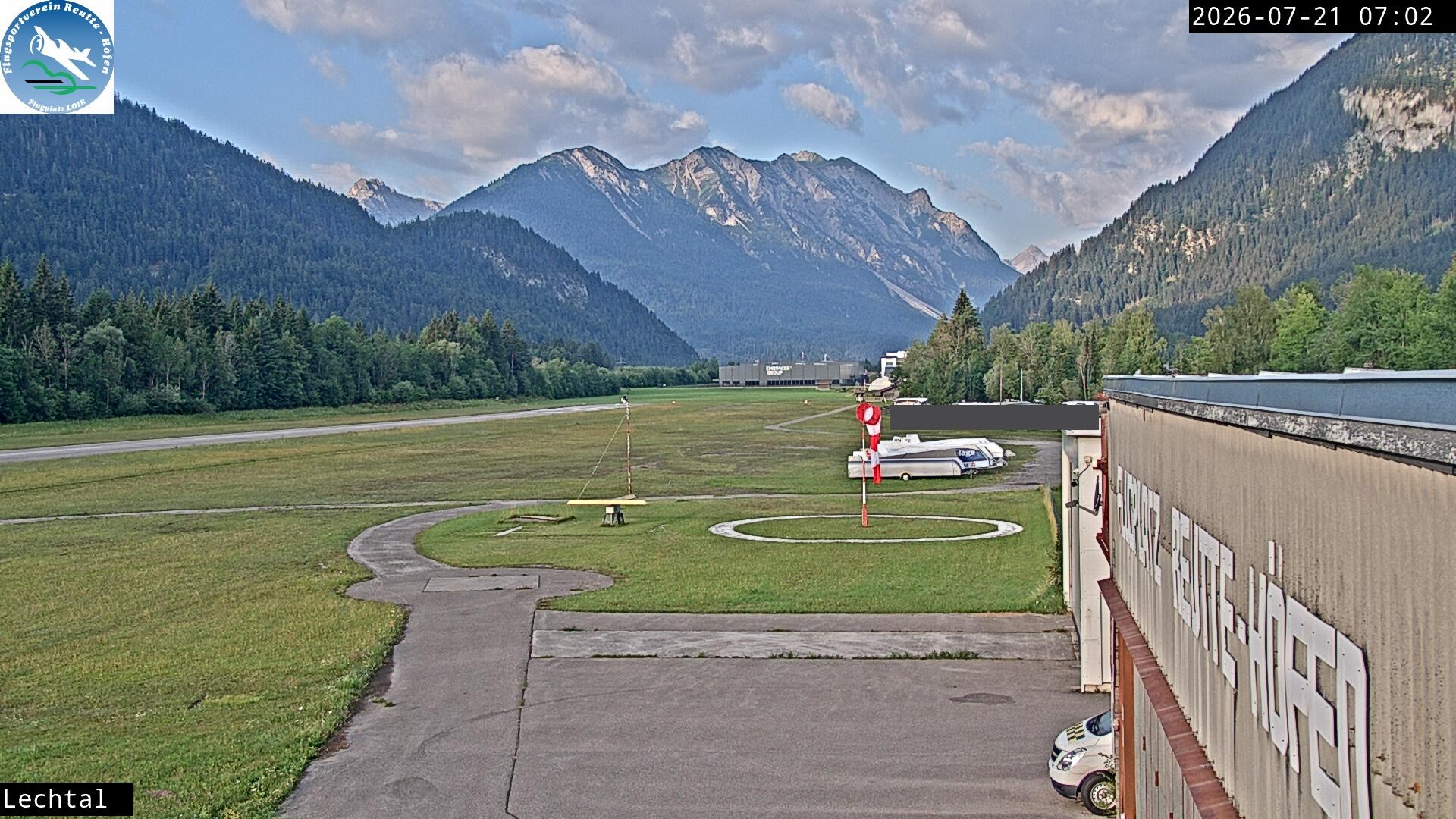 Archiv Foto Webcam Flugplatz Höfen, Tirol