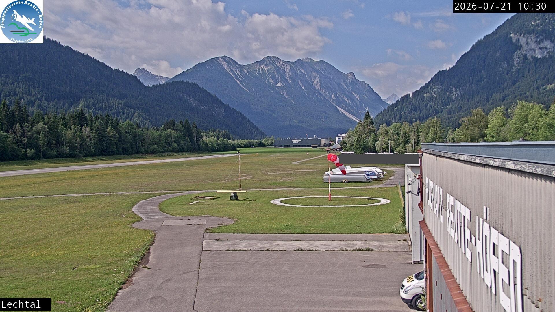 Archiv Foto Webcam Flugplatz Höfen, Tirol