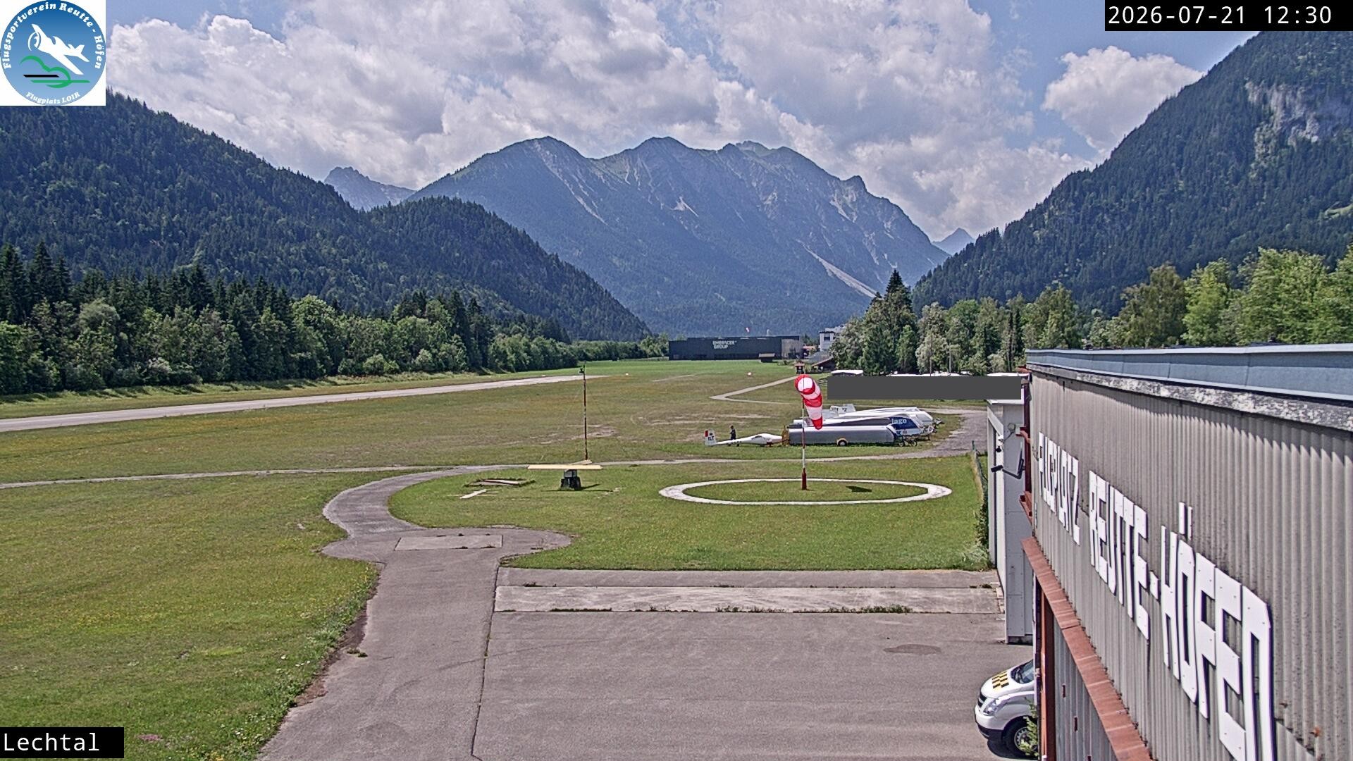 Archiv Foto Webcam Flugplatz Höfen, Tirol