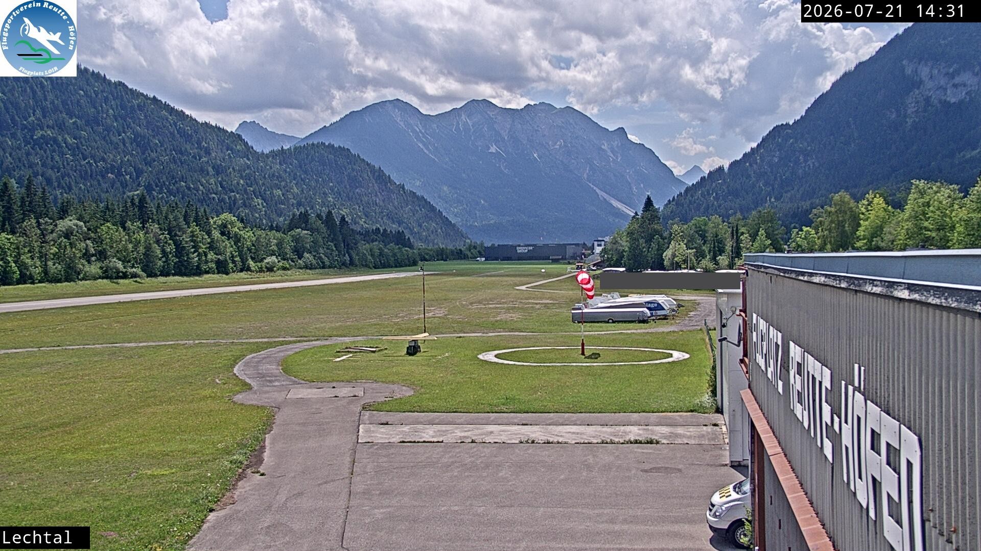 Archiv Foto Webcam Flugplatz Höfen, Tirol