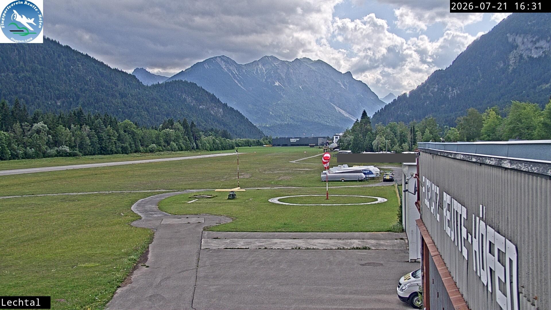 Archiv Foto Webcam Flugplatz Höfen, Tirol