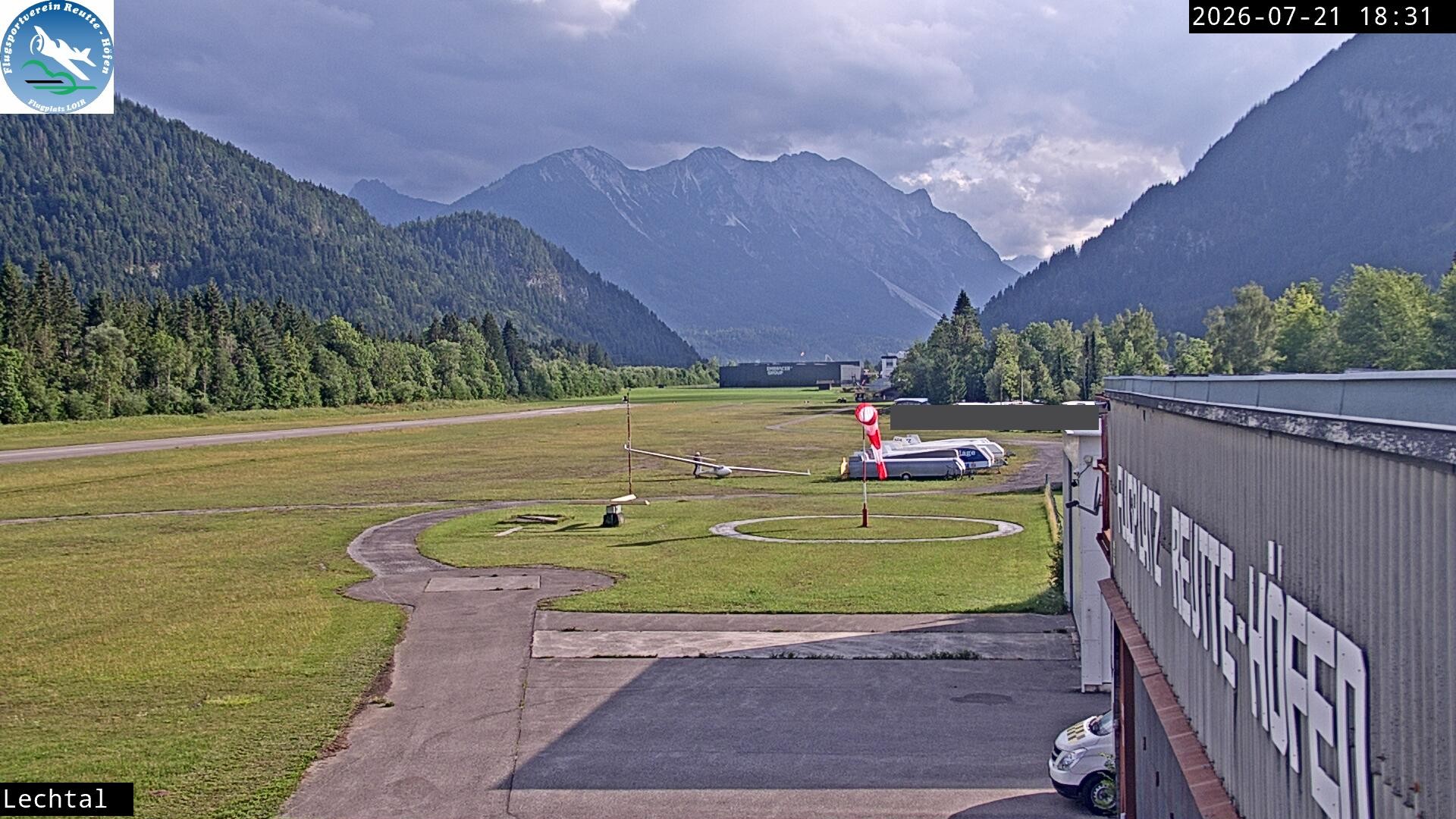 Archiv Foto Webcam Flugplatz Höfen, Tirol