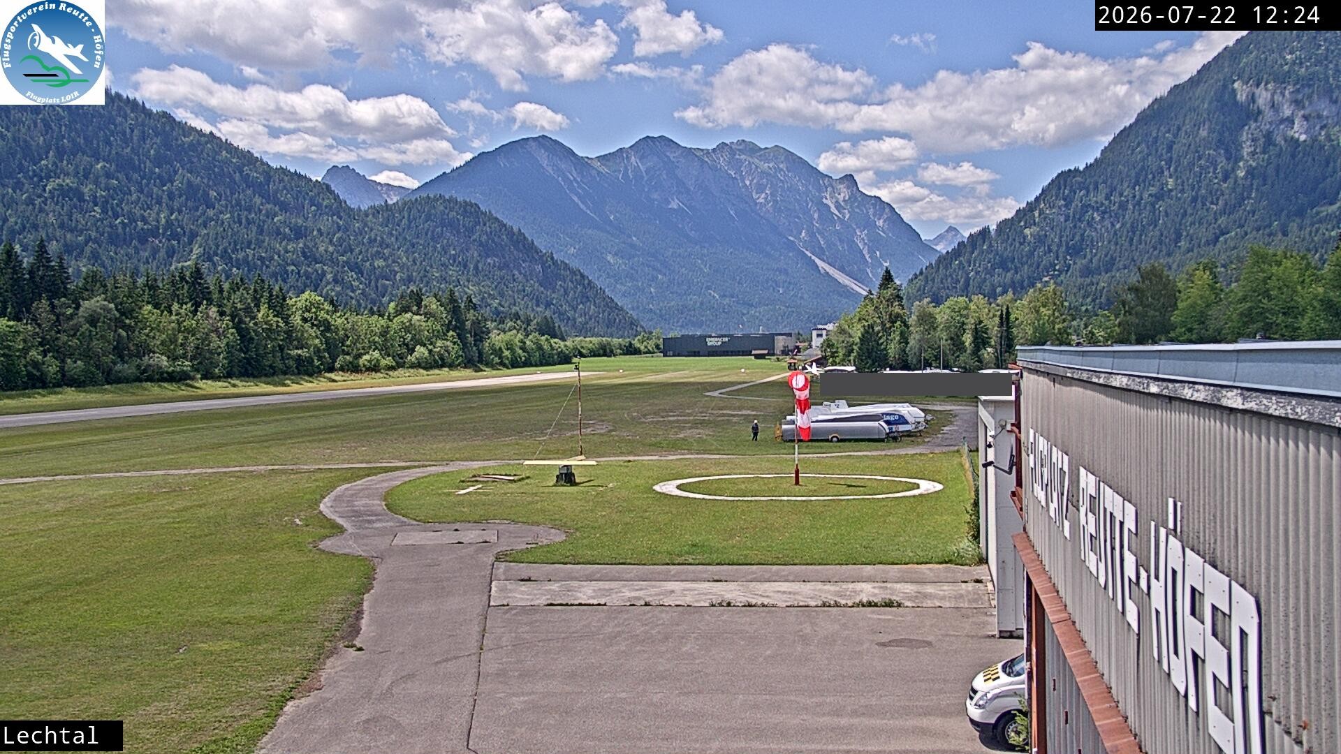 Archiv Foto Webcam Flugplatz Höfen, Tirol