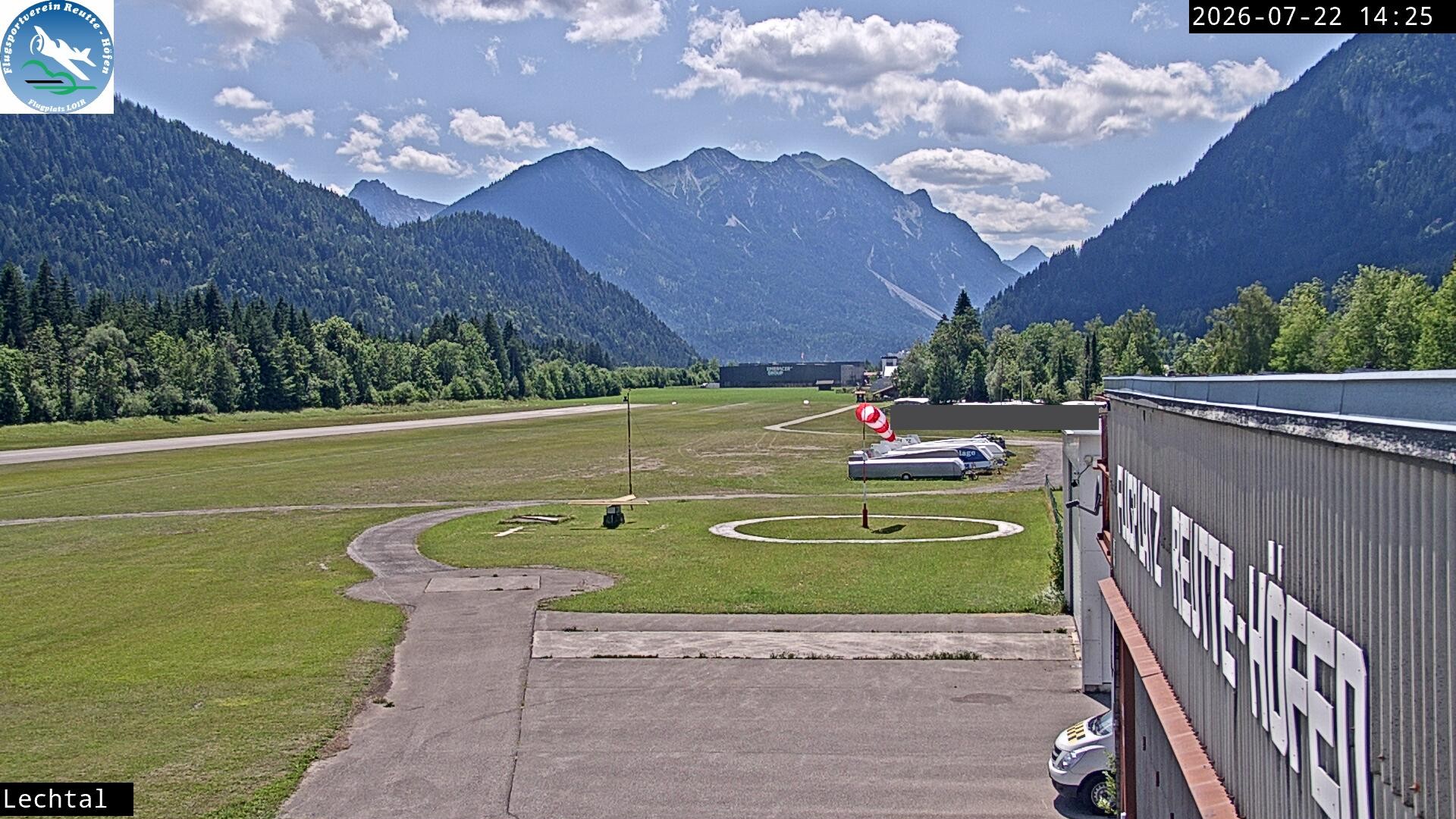 Archiv Foto Webcam Flugplatz Höfen, Tirol