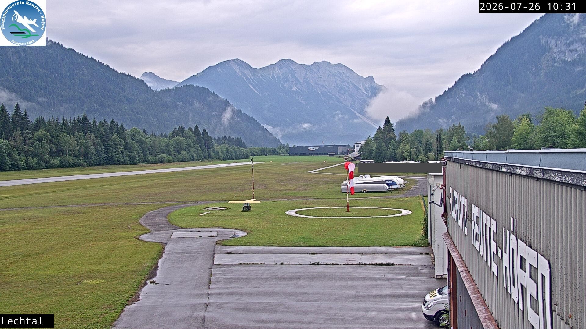 Archiv Foto Webcam Flugplatz Höfen, Tirol