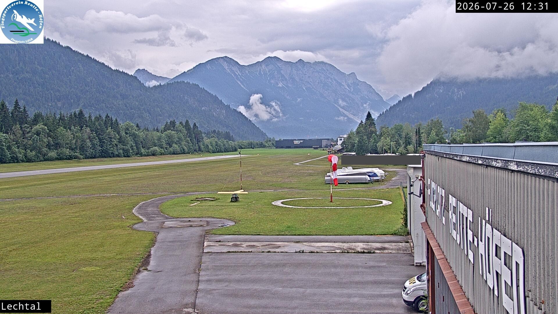 Archiv Foto Webcam Flugplatz Höfen, Tirol