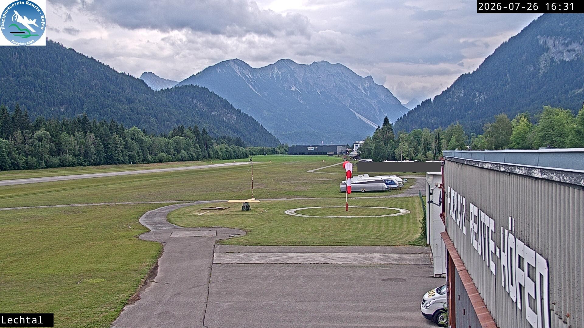 Archiv Foto Webcam Flugplatz Höfen, Tirol