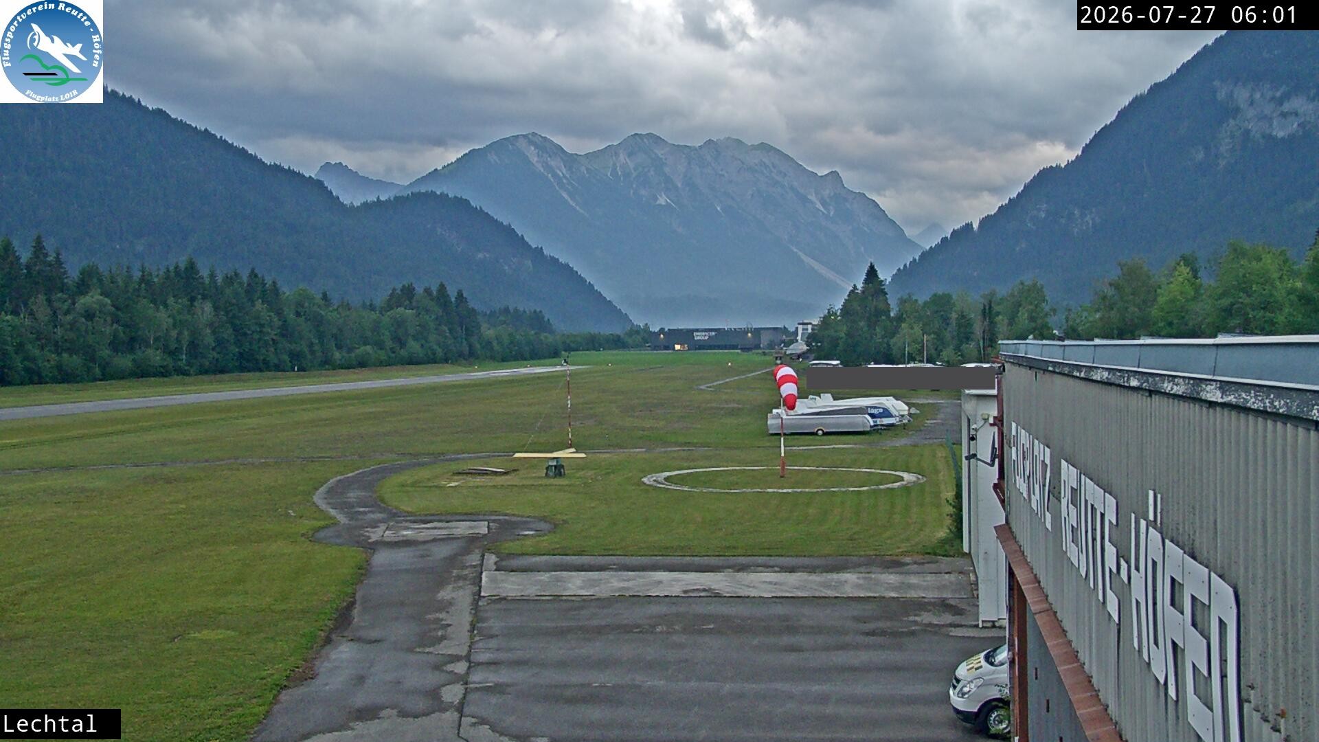 Archived image Webcam Hoefen airport, Tyrol