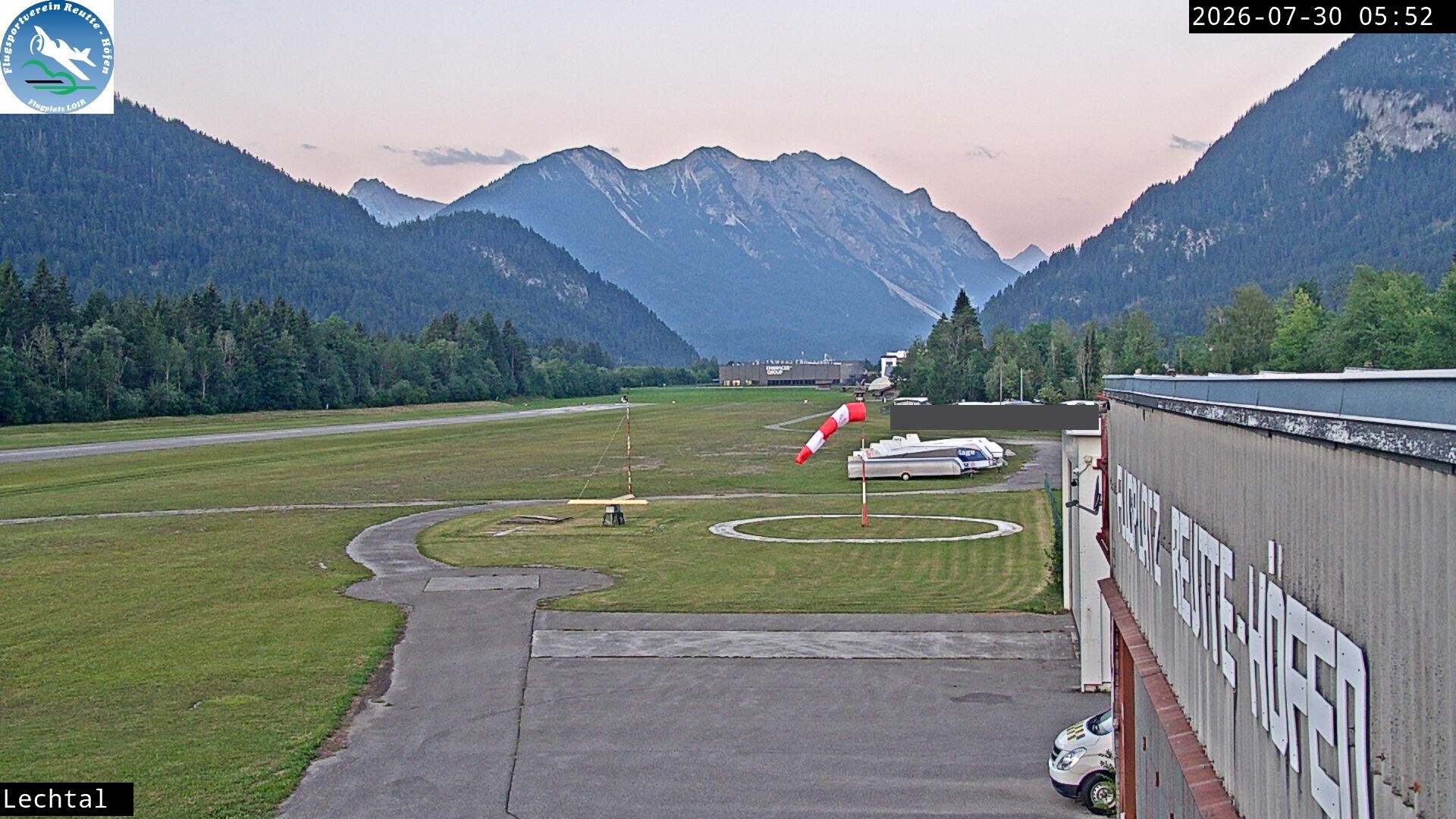 Archiv Foto Webcam Flugplatz Höfen, Tirol