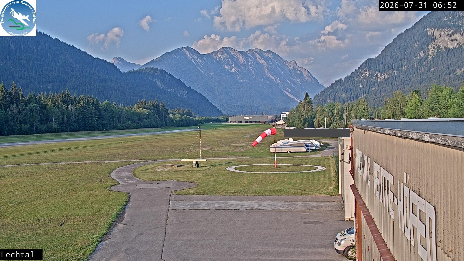 Archiv Foto Webcam Flugplatz Höfen, Tirol
