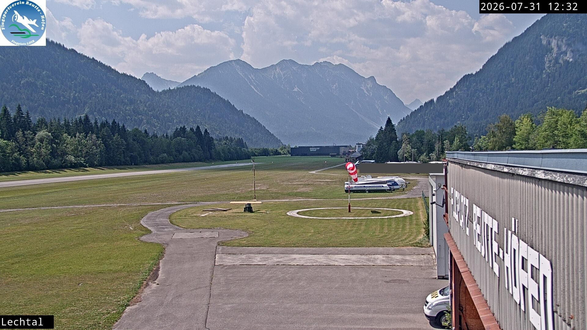 Archiv Foto Webcam Flugplatz Höfen, Tirol