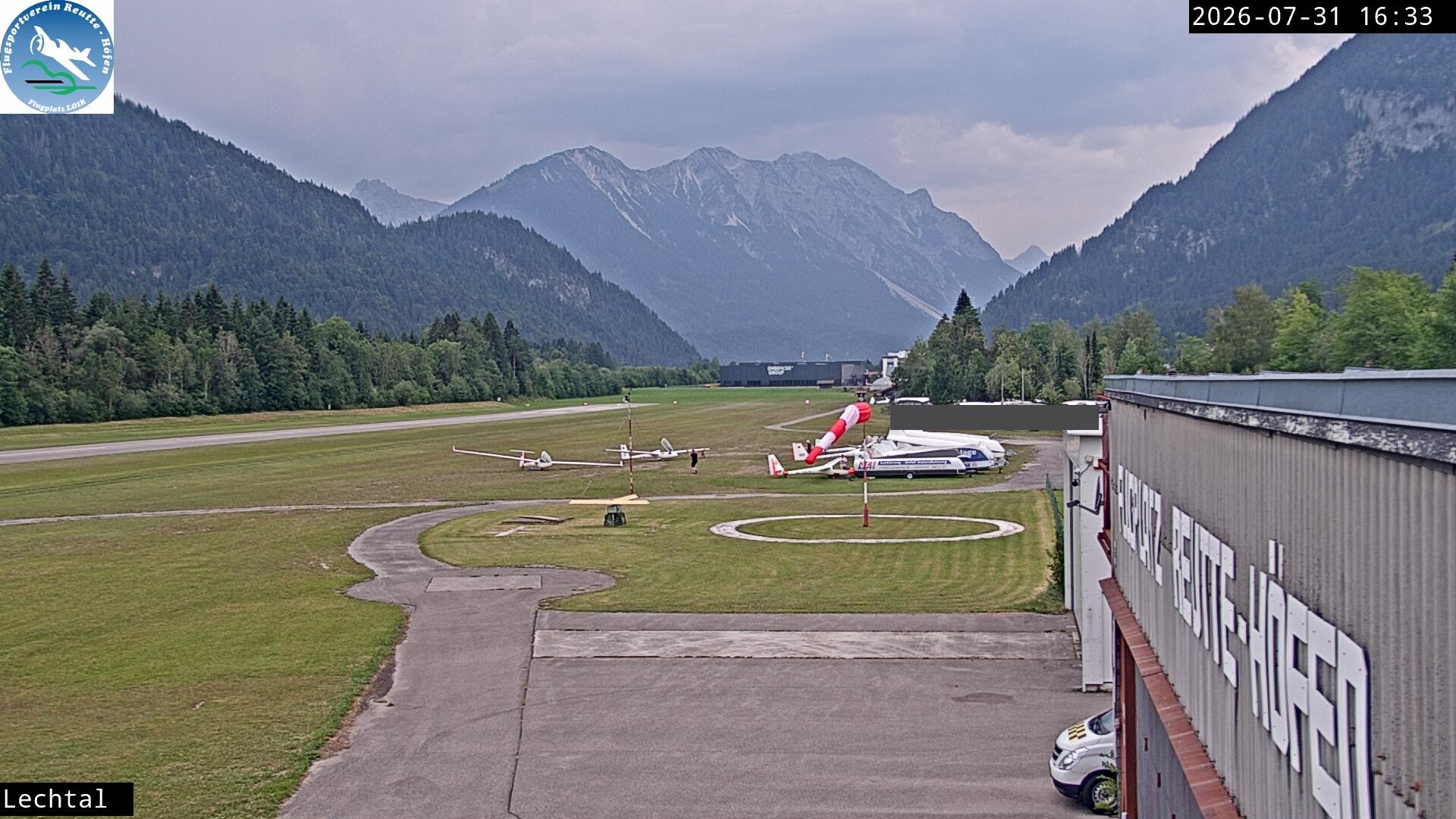 Archiv Foto Webcam Flugplatz Höfen, Tirol