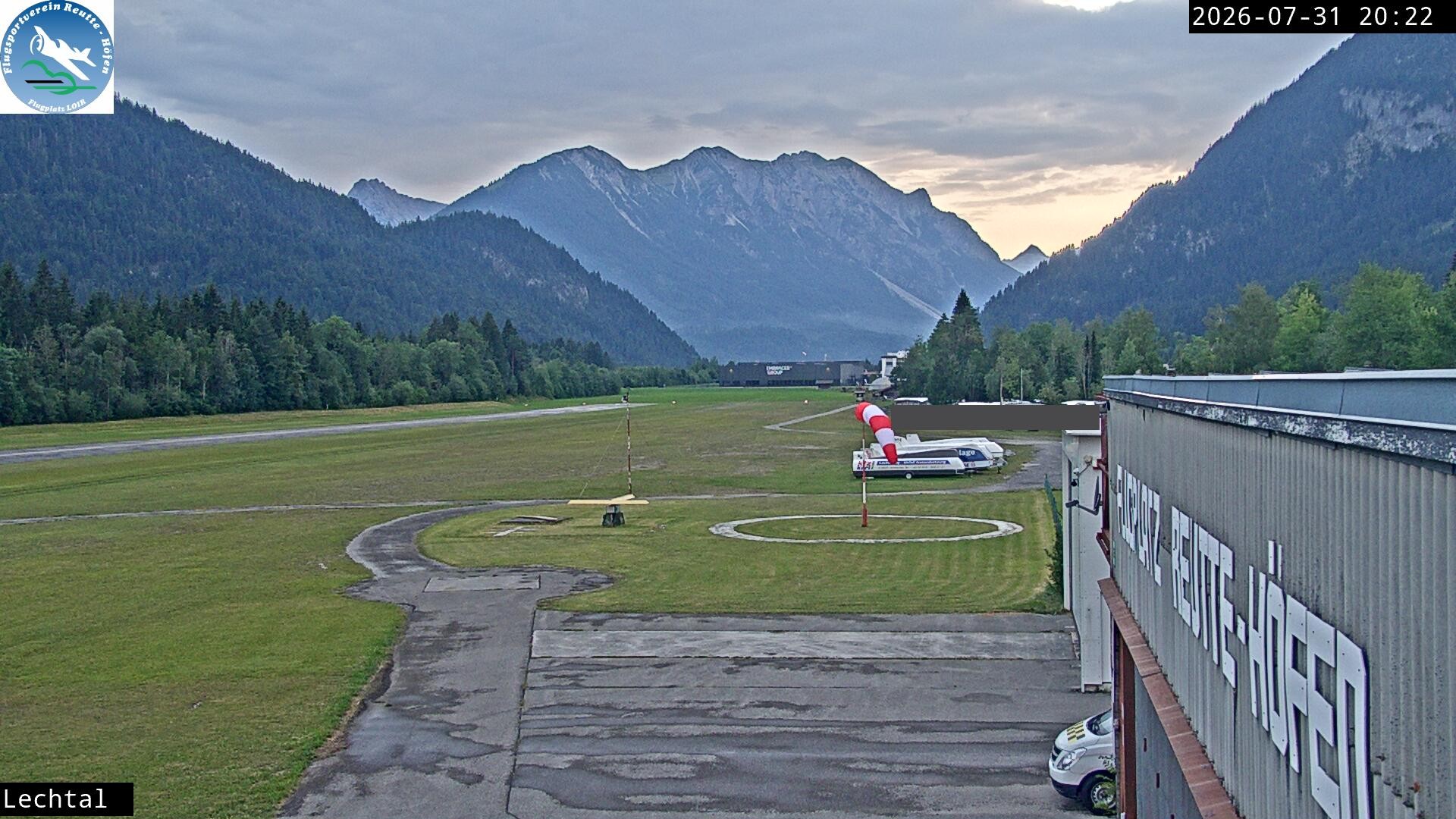 Archiv Foto Webcam Flugplatz Höfen, Tirol