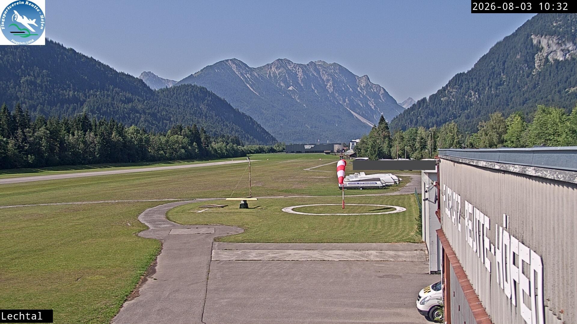 Archiv Foto Webcam Flugplatz Höfen, Tirol