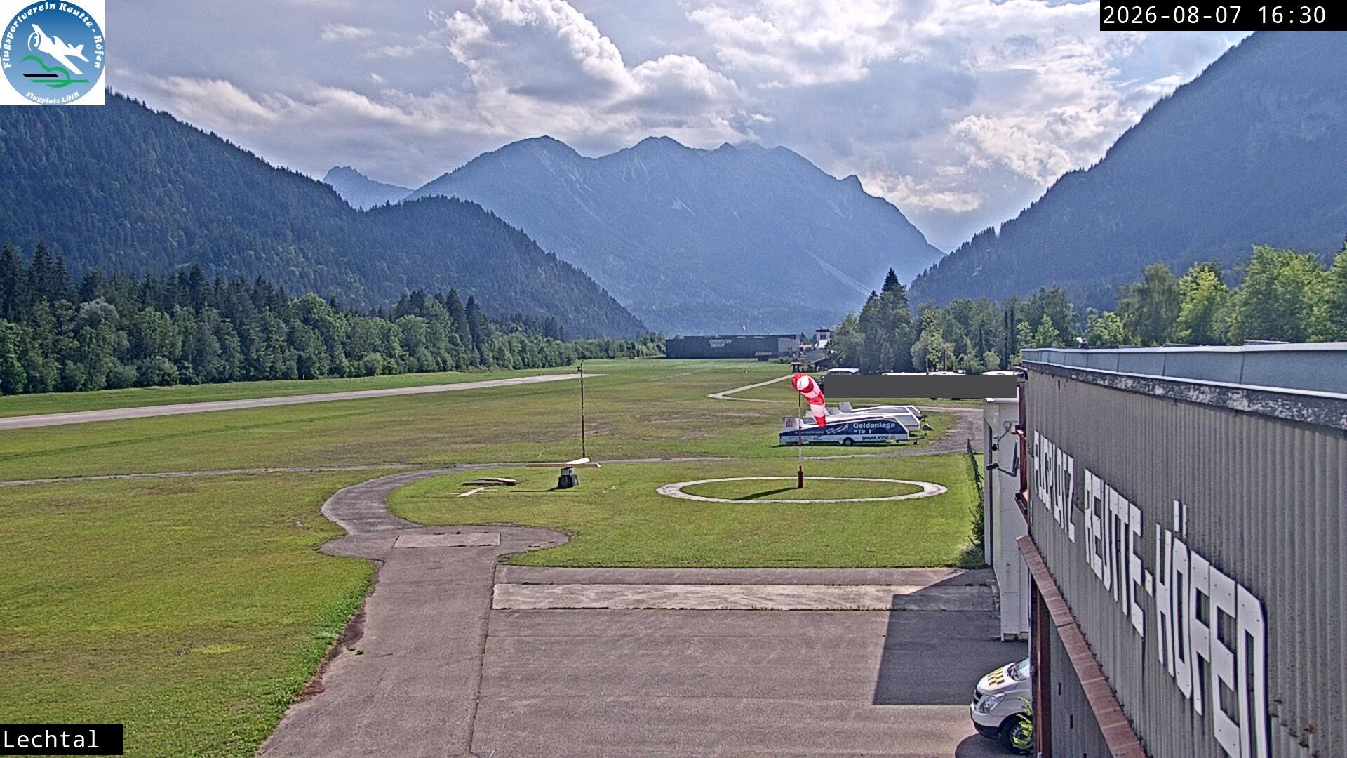 Archiv Foto Webcam Flugplatz Höfen, Tirol