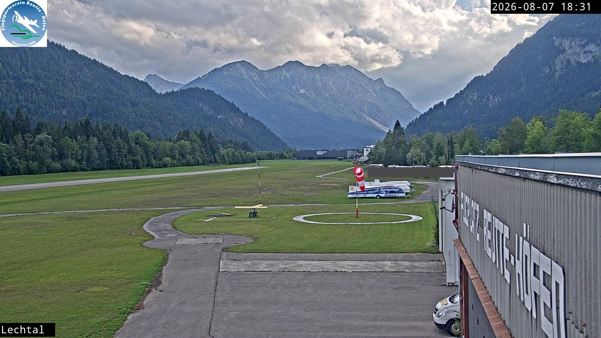 Archiv Foto Webcam Flugplatz Höfen, Tirol