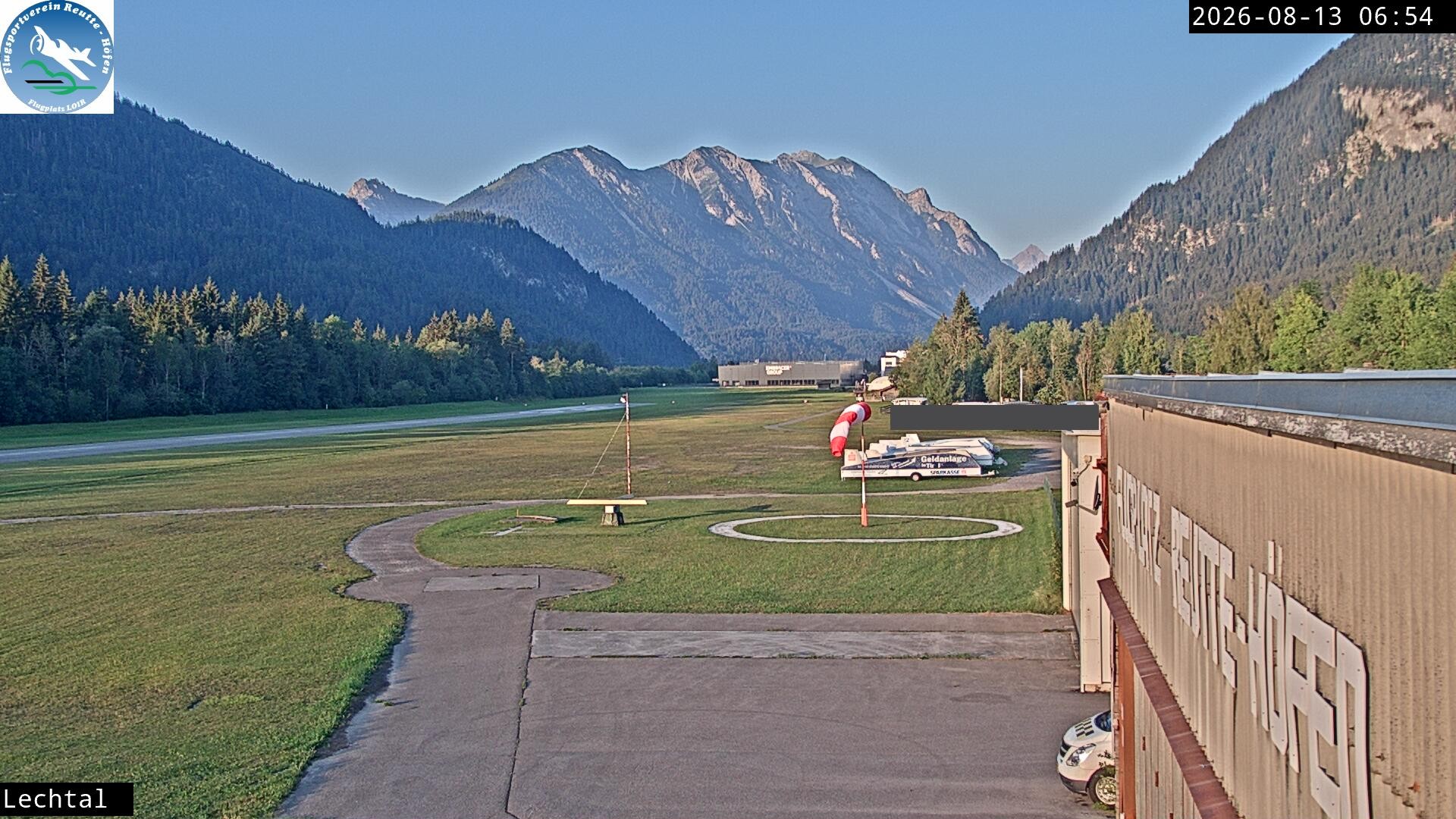 Archiv Foto Webcam Flugplatz Höfen, Tirol