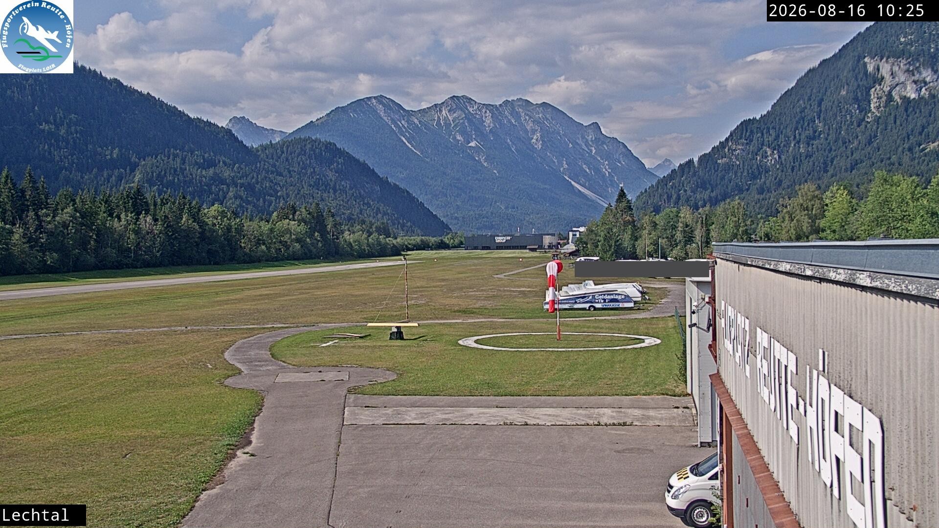 Archiv Foto Webcam Flugplatz Höfen, Tirol