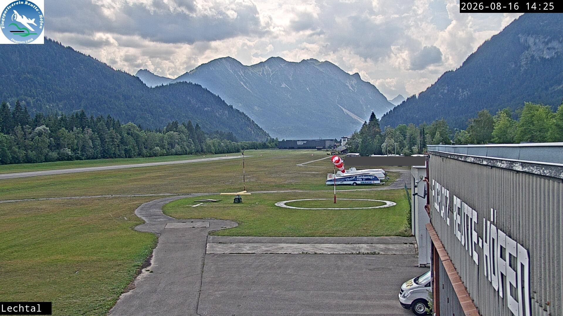 Archiv Foto Webcam Flugplatz Höfen, Tirol