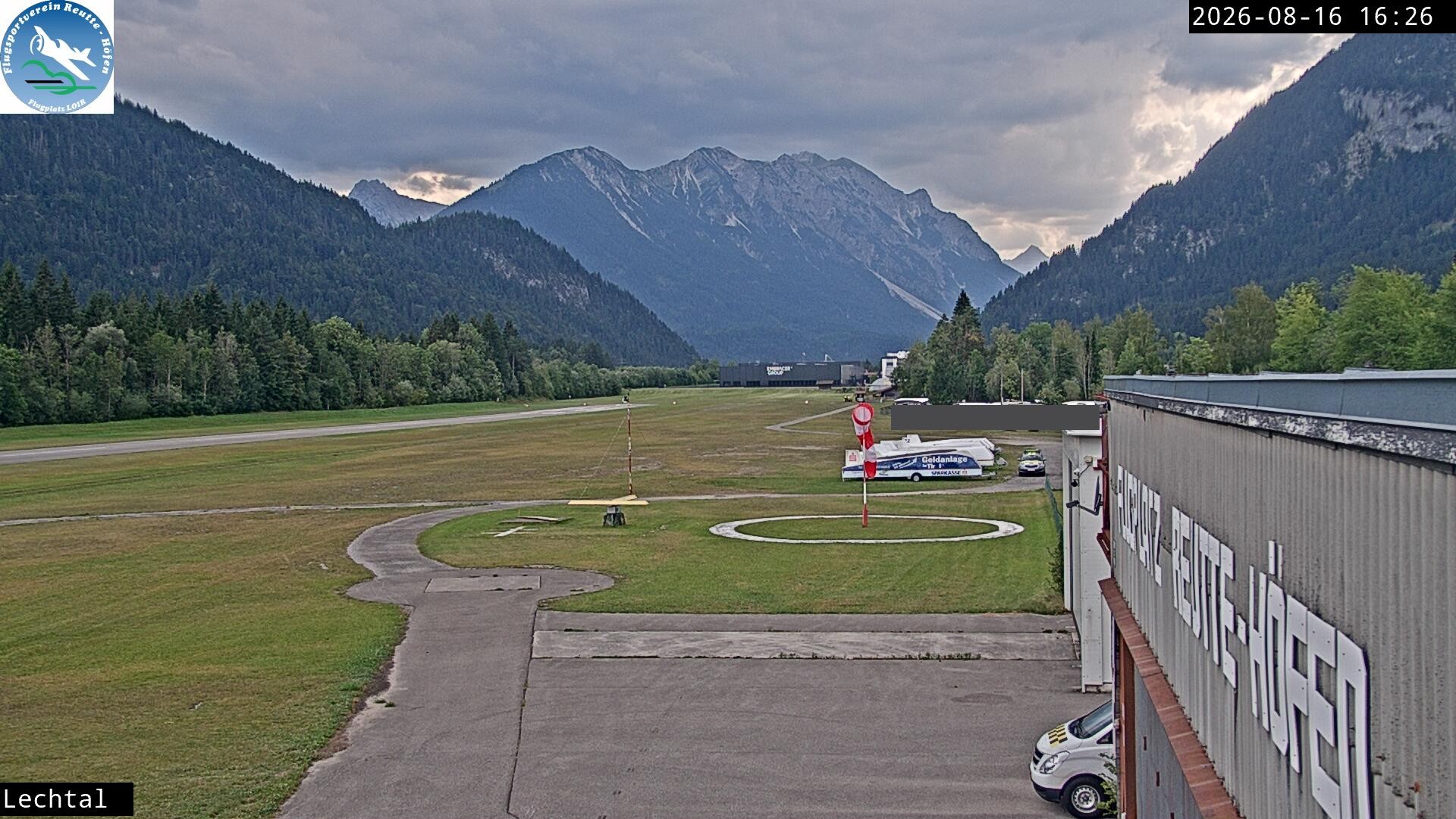 Archiv Foto Webcam Flugplatz Höfen, Tirol