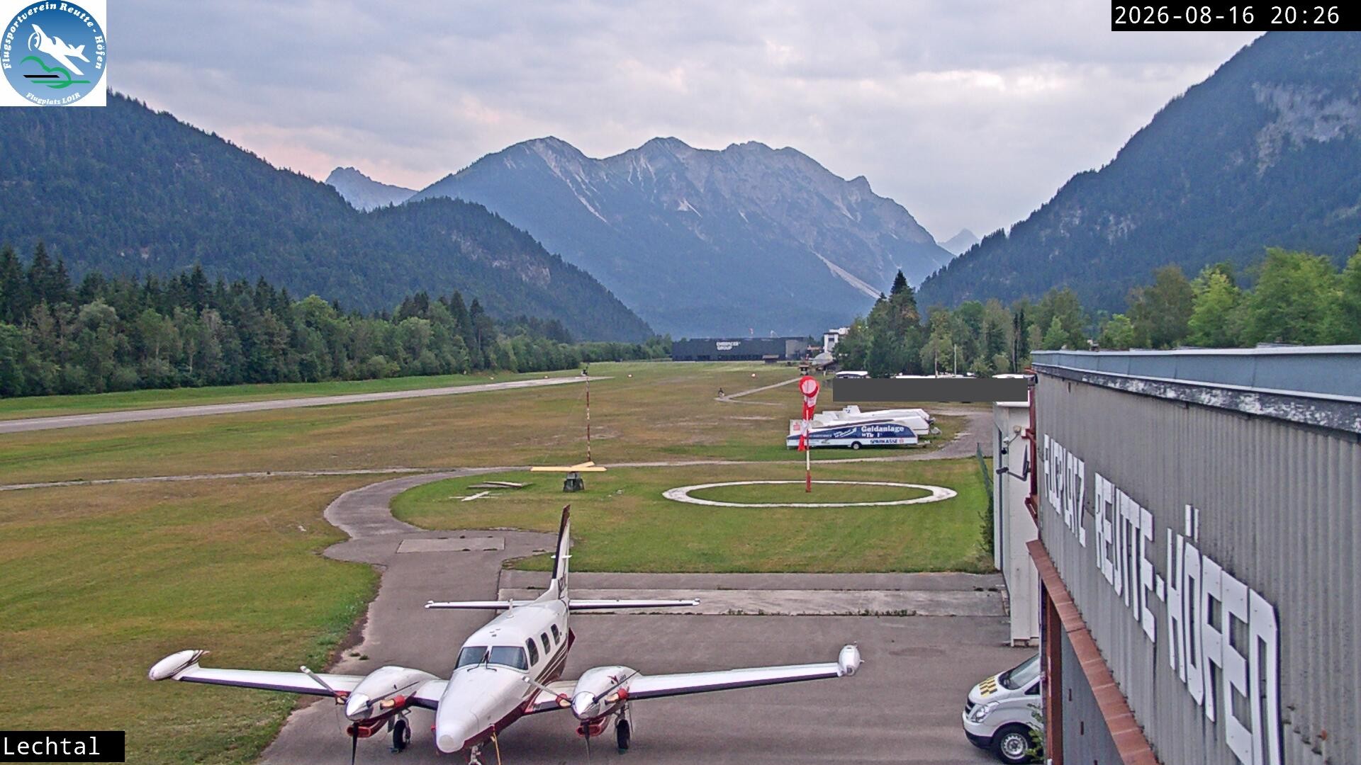 Archiv Foto Webcam Flugplatz Höfen, Tirol