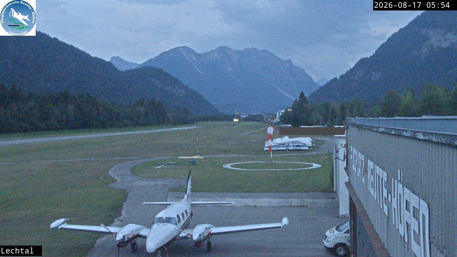 Archiv Foto Webcam Flugplatz Höfen, Tirol