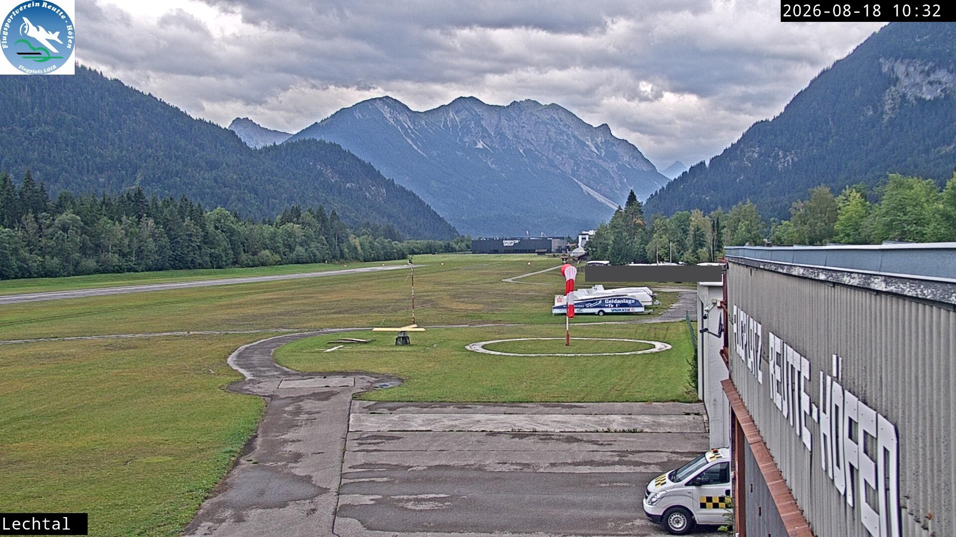 Archiv Foto Webcam Flugplatz Höfen, Tirol