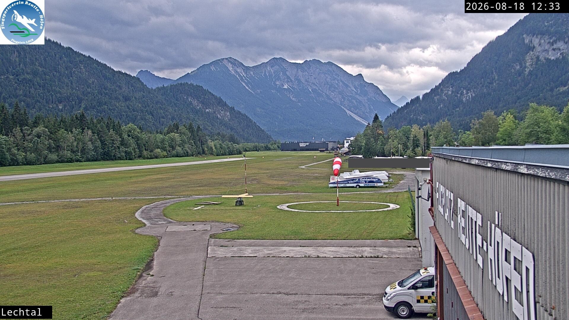 Archiv Foto Webcam Flugplatz Höfen, Tirol