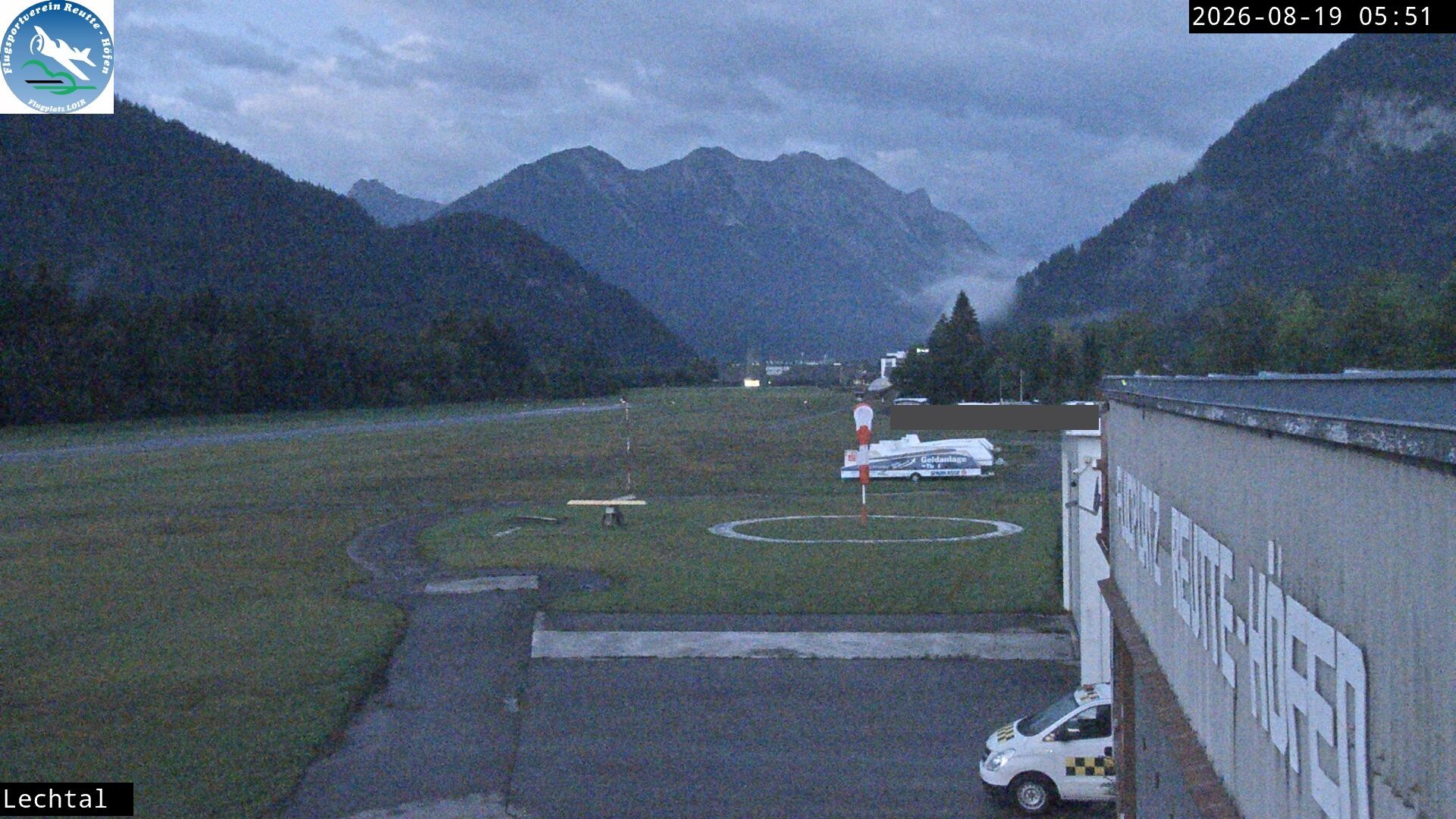 Archiv Foto Webcam Flugplatz Höfen, Tirol