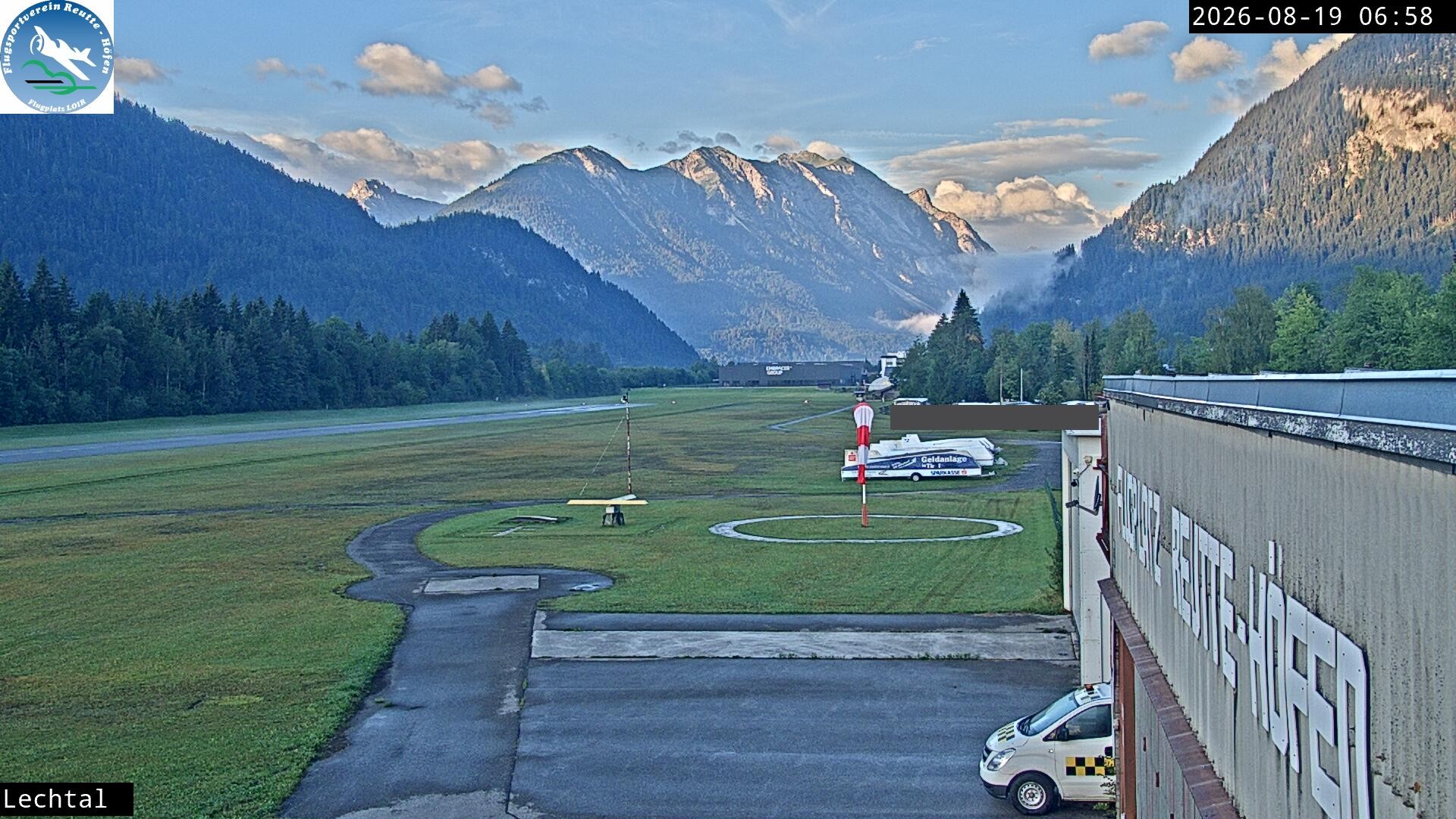 Archiv Foto Webcam Flugplatz Höfen, Tirol