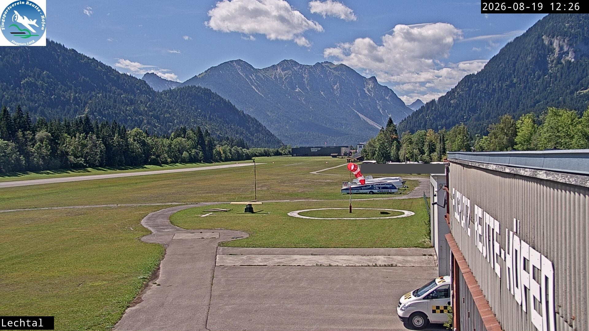 Archiv Foto Webcam Flugplatz Höfen, Tirol