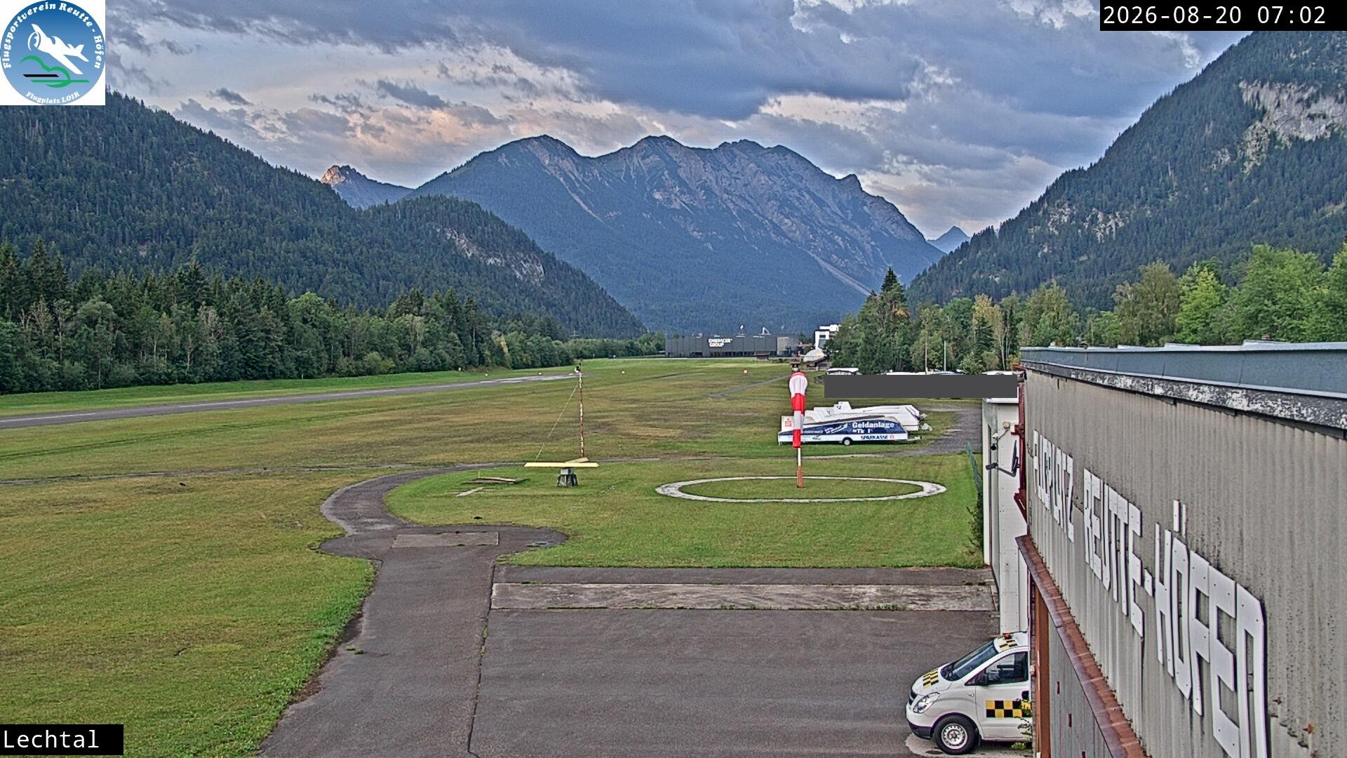 Archiv Foto Webcam Flugplatz Höfen, Tirol