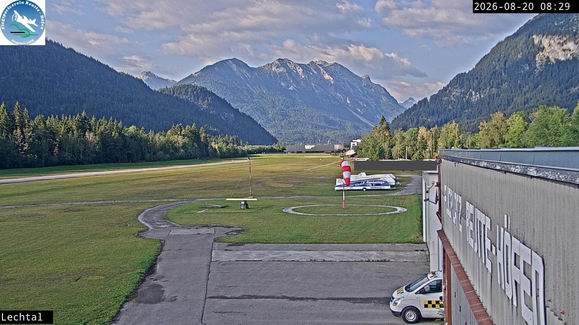 Archiv Foto Webcam Flugplatz Höfen, Tirol